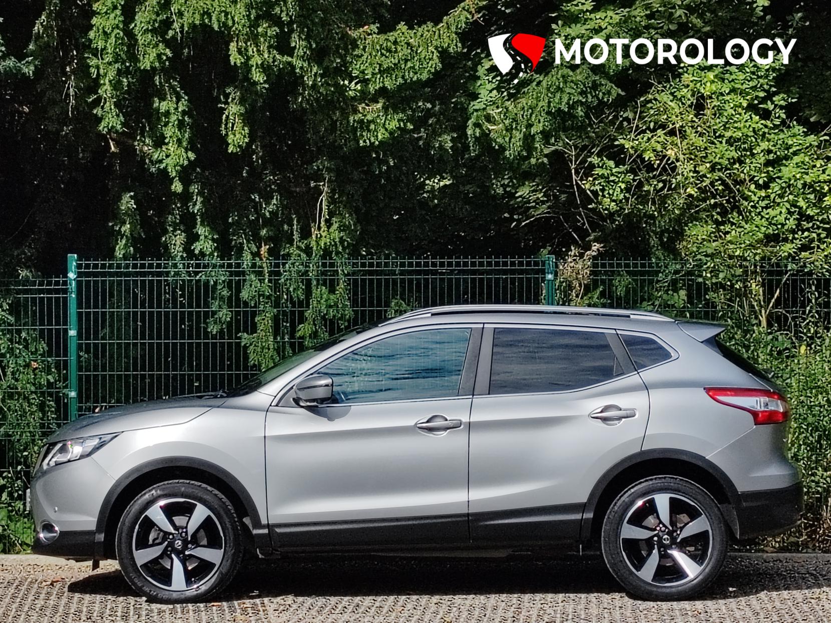 Nissan Qashqai 1.2 DIG-T N-Connecta SUV 5dr Petrol Manual 2WD Euro 6 (s/s) (115 ps)