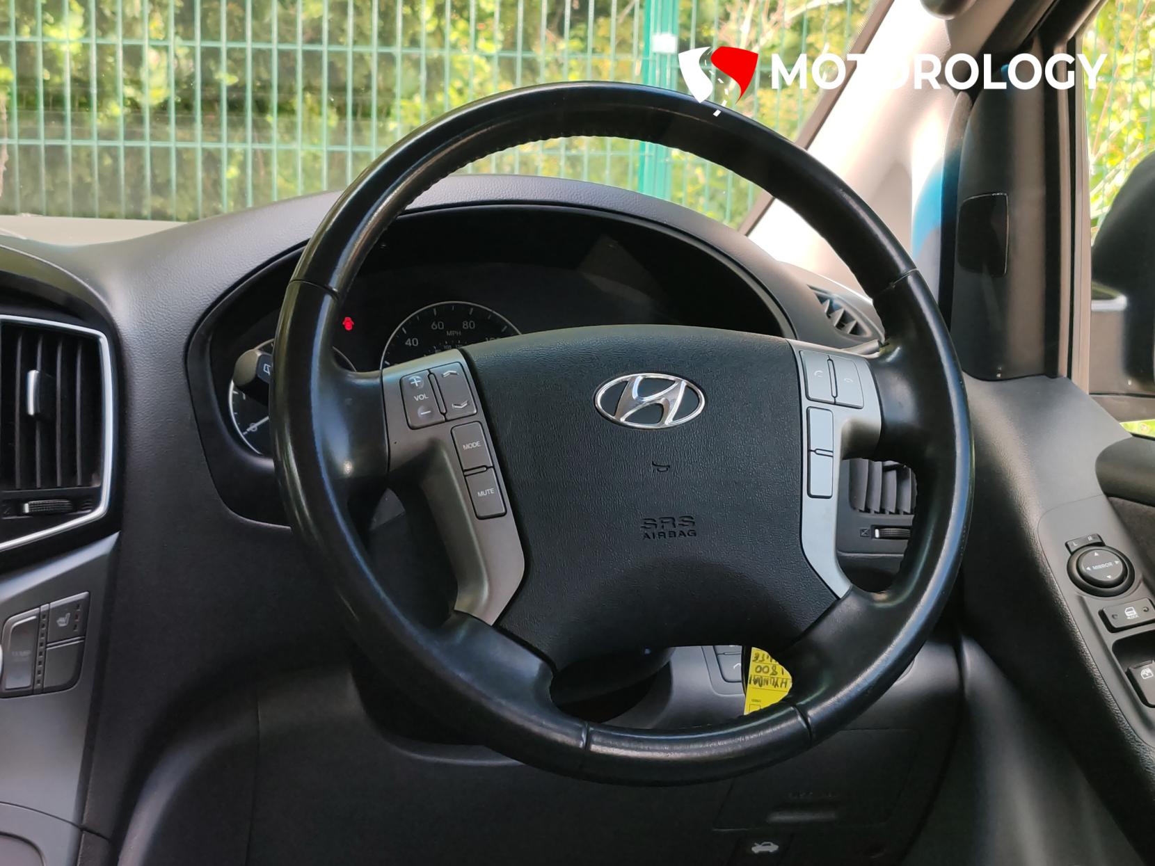Hyundai i800 2.5 CRDi SE Nav MPV 5dr Diesel Auto Euro 6 (170 ps)