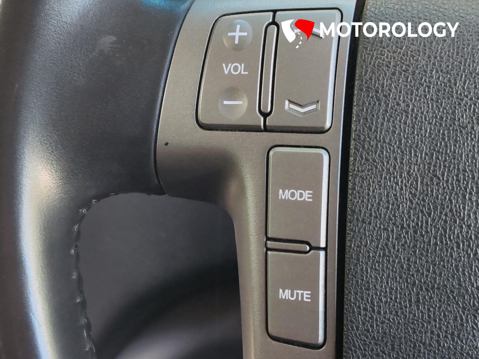 Hyundai i800 2.5 CRDi SE Nav MPV 5dr Diesel Auto Euro 6 (170 ps)