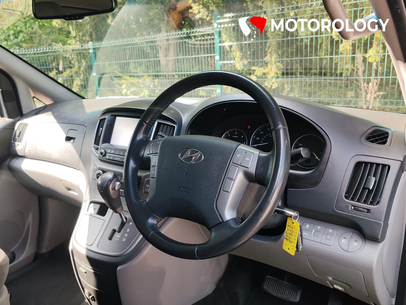 Hyundai i800 2.5 CRDi SE Nav MPV 5dr Diesel Auto Euro 6 (170 ps)
