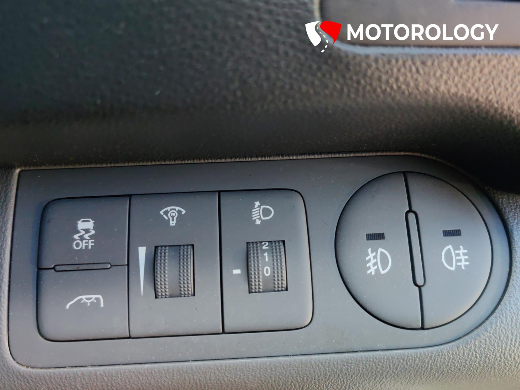 Hyundai i800 2.5 CRDi SE Nav MPV 5dr Diesel Auto Euro 6 (170 ps)
