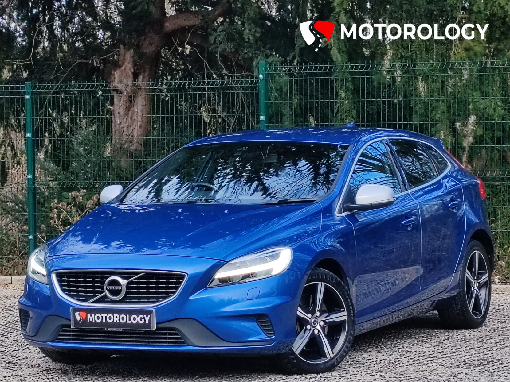 Volvo V40 2.0 D3 R-Design Hatchback 5dr Diesel Manual Euro 6 (s/s) (150 ps)