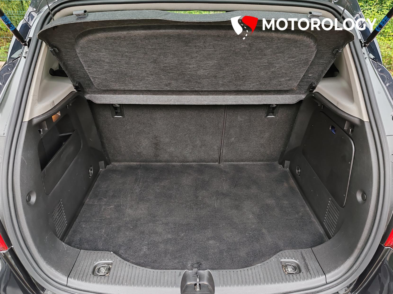 Vauxhall Mokka 1.6i Exclusiv SUV 5dr Petrol Manual 2WD Euro 6 (s/s) (115 ps)