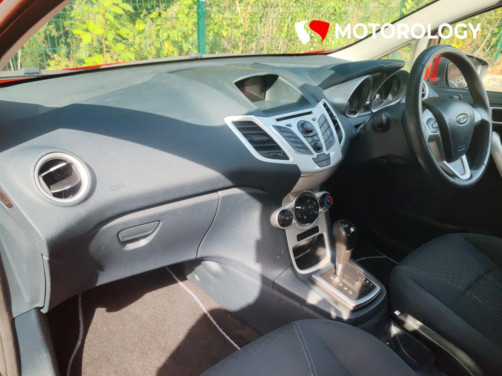 Ford Fiesta 1.4 Zetec Hatchback 5dr Petrol Automatic (154 g/km, 94 bhp)