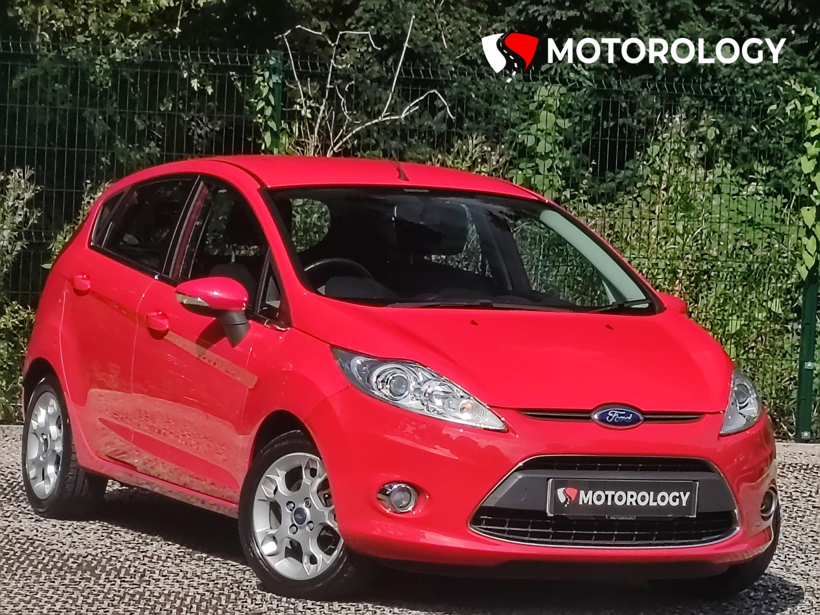Ford Fiesta 1.4 Zetec Hatchback 5dr Petrol Automatic (154 g/km, 94 bhp)