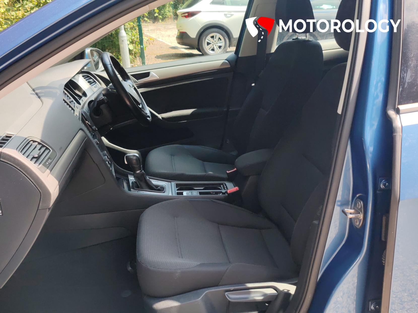 Volkswagen Golf 1.6 TDI BlueMotion Tech Match Hatchback 5dr Diesel DSG Euro 5 (s/s) (105 ps)