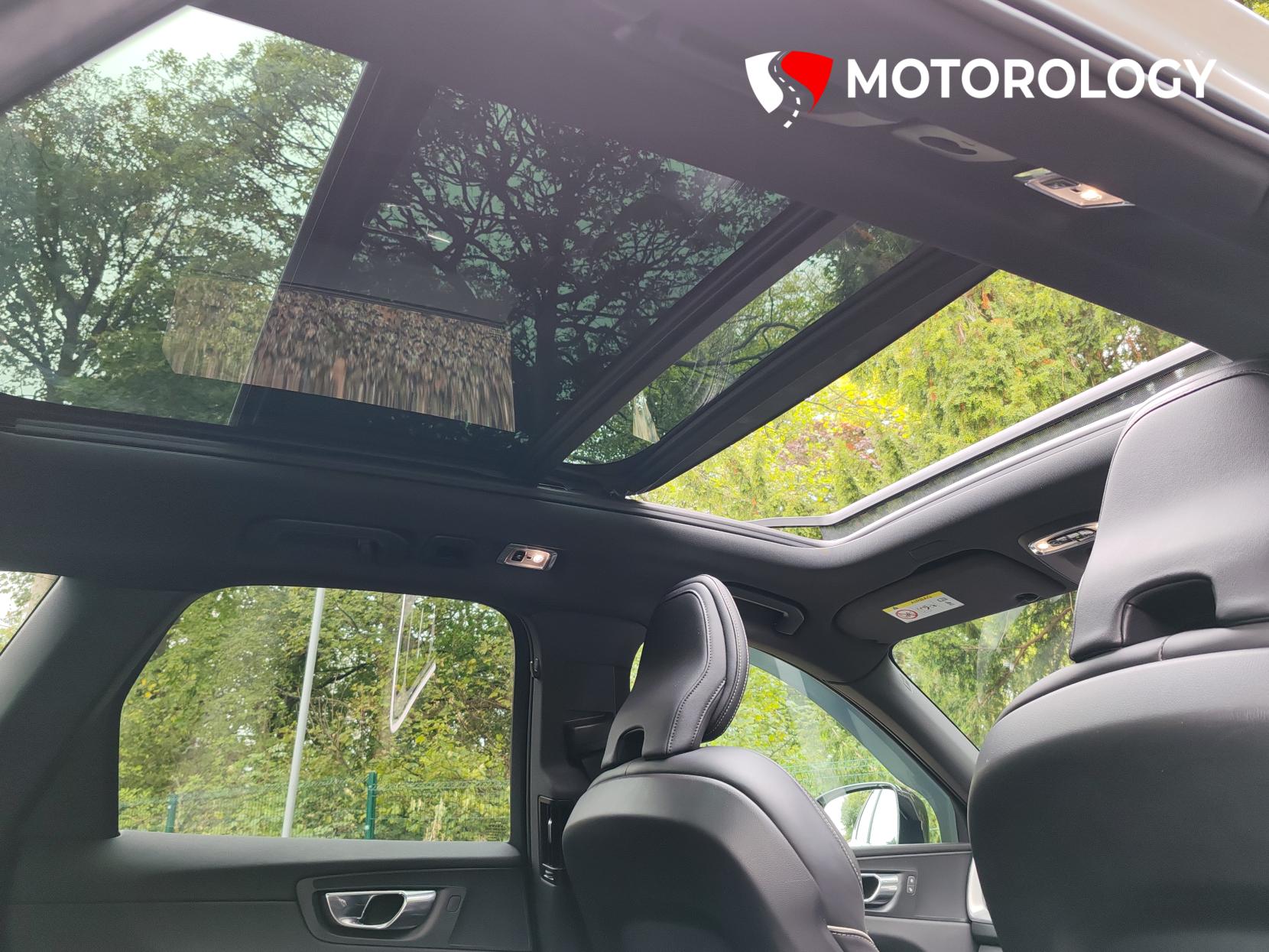 Volvo XC60 2.0 B4 MHEV R-Design SUV 5dr Diesel Hybrid Auto AWD Euro 6 (s/s) (197 ps)