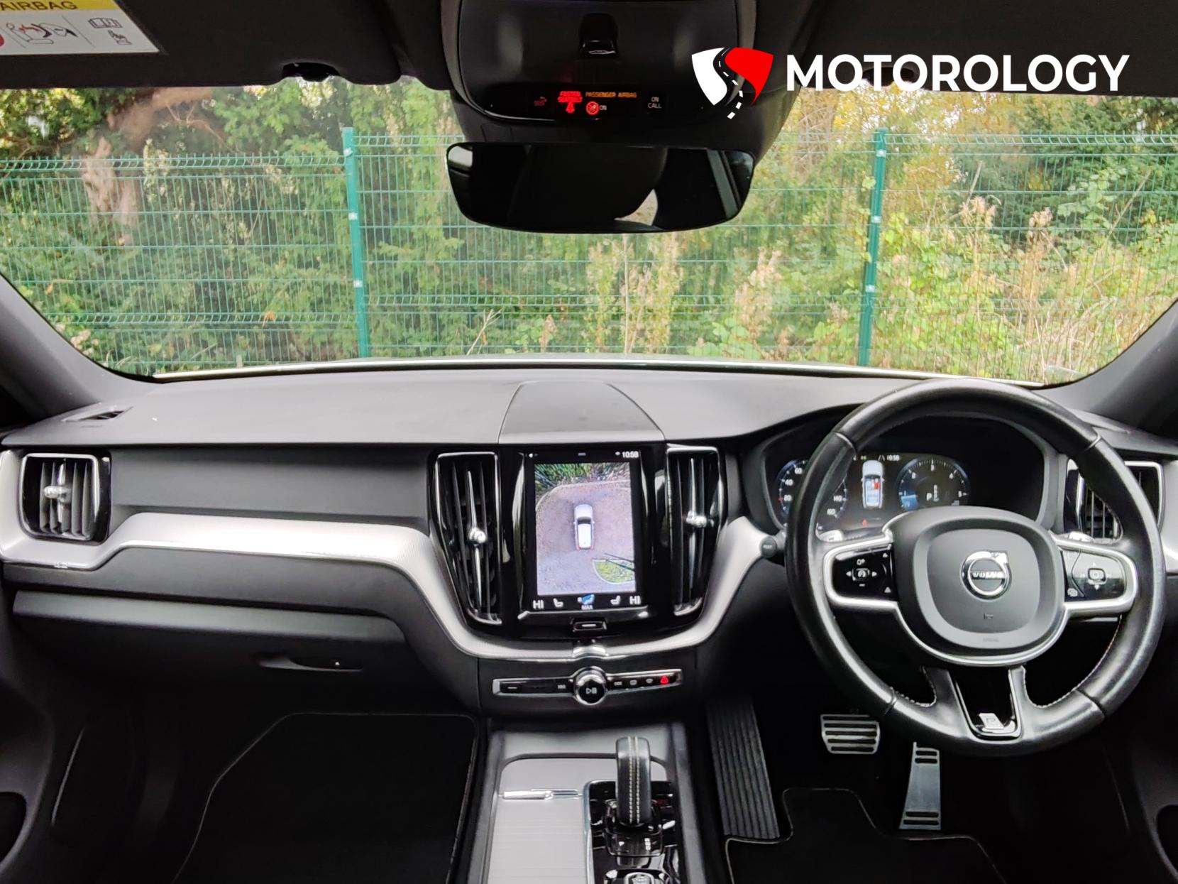 Volvo XC60 2.0 B4 MHEV R-Design SUV 5dr Diesel Hybrid Auto AWD Euro 6 (s/s) (197 ps)