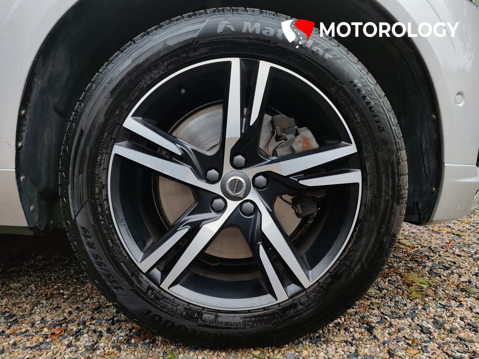 Volvo XC60 2.0 B4 MHEV R-Design SUV 5dr Diesel Hybrid Auto AWD Euro 6 (s/s) (197 ps)