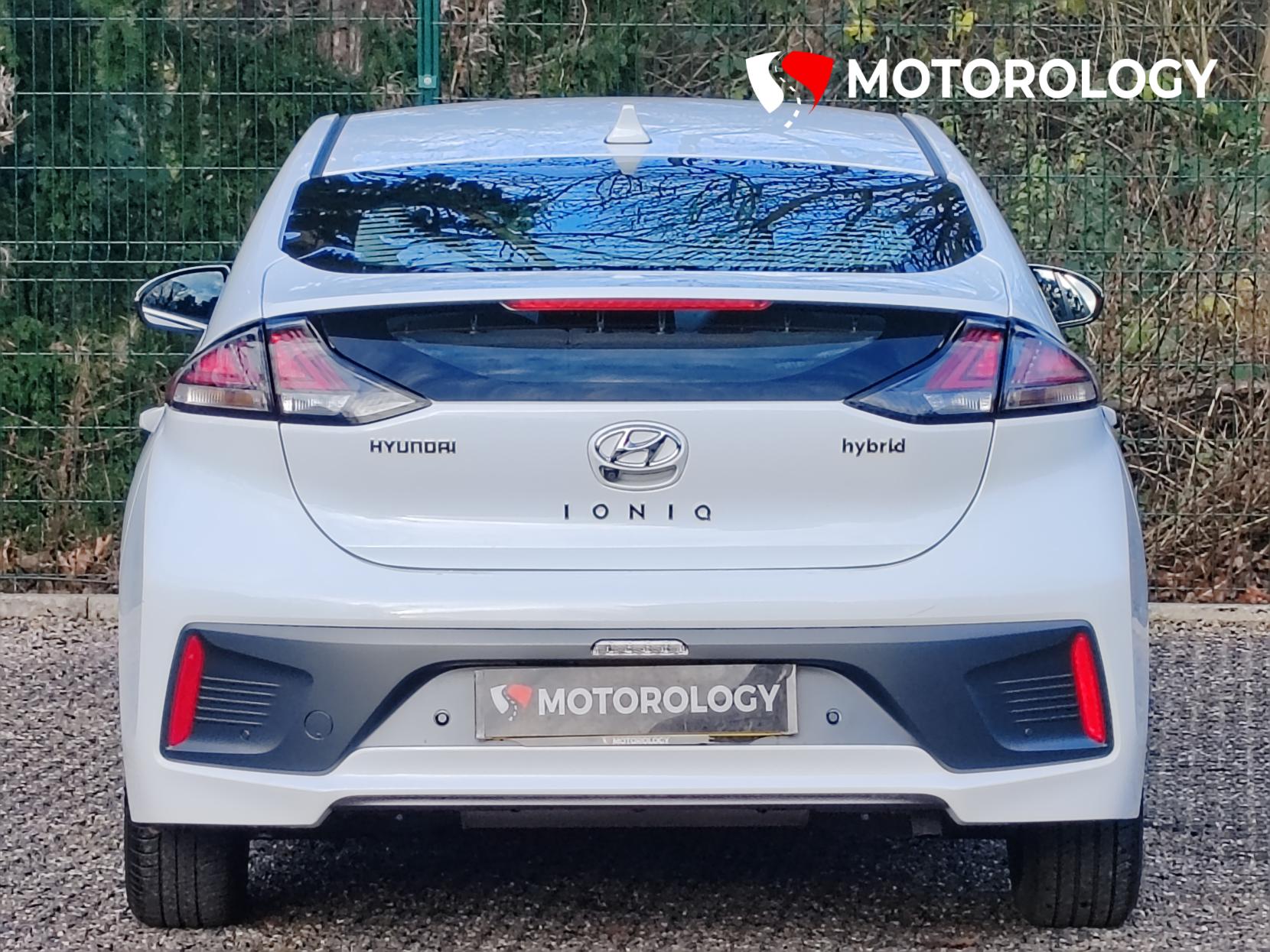 Hyundai IONIQ 1.6 h-GDi Premium Hatchback 5dr Petrol Hybrid DCT Euro 6 (s/s) (141 ps)