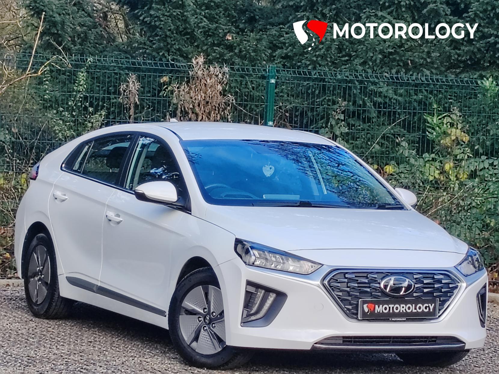 Hyundai IONIQ 1.6 h-GDi Premium Hatchback 5dr Petrol Hybrid DCT Euro 6 (s/s) (141 ps)