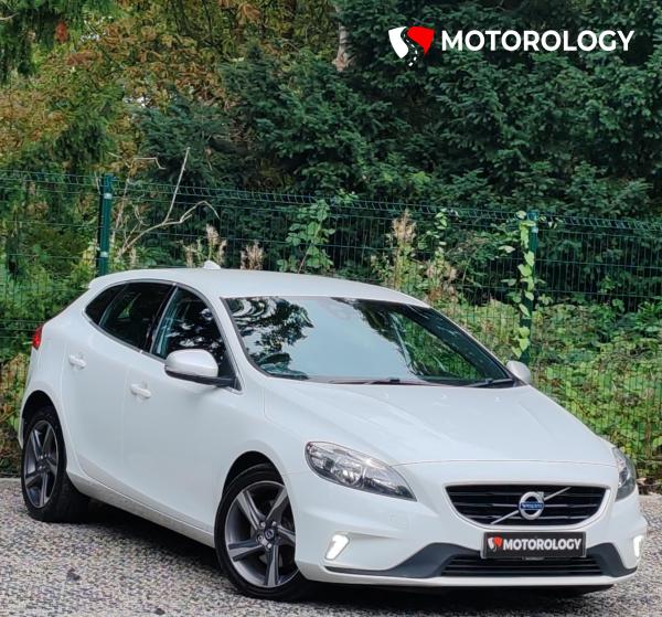 Volvo V40 2.0 T2 R-Design Hatchback 5dr Petrol Manual Euro 6 (s/s) (122 ps)