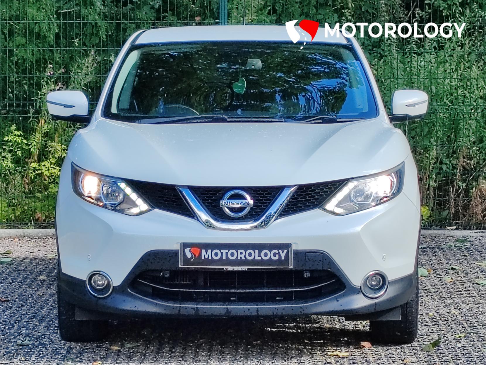 Nissan Qashqai 1.5 dCi n-tec SUV 5dr Diesel Manual 2WD Euro 5 (s/s) (110 ps)