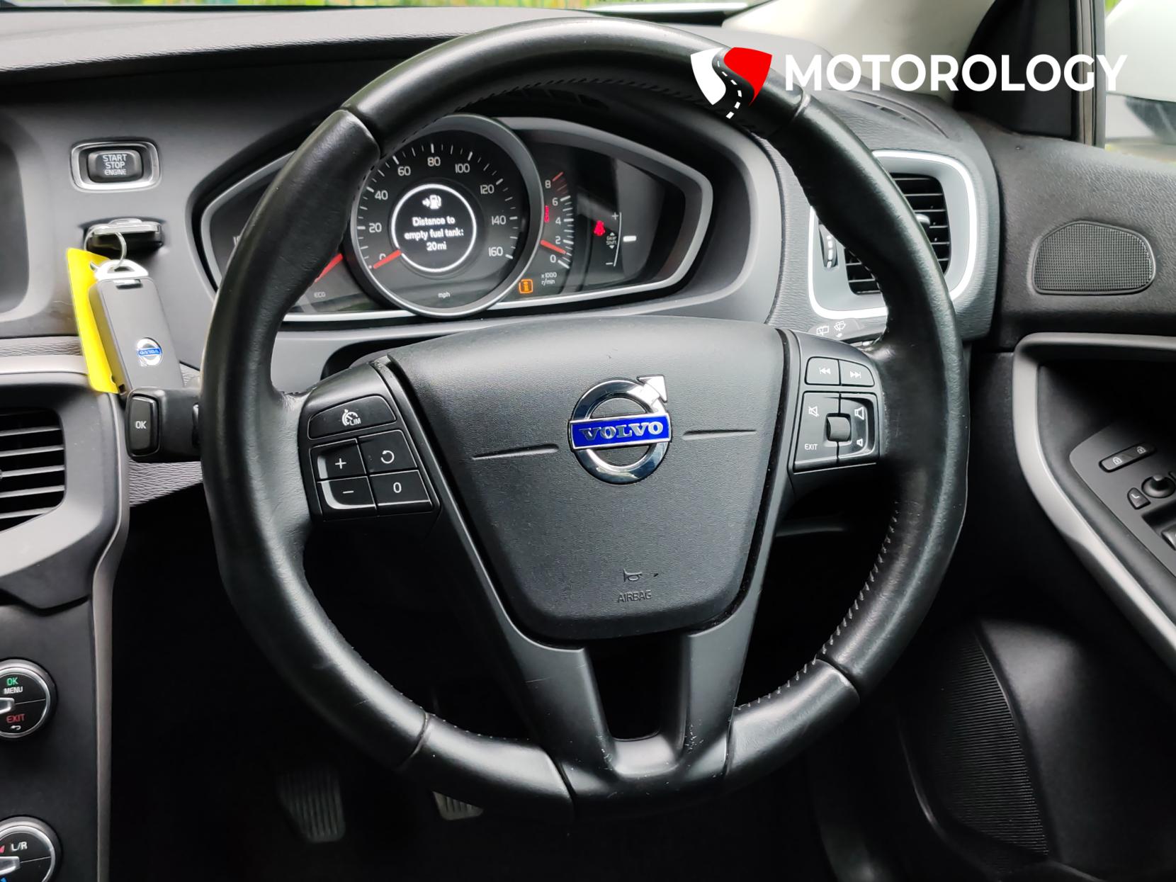 Volvo V40 2.0 T2 ES Hatchback 5dr Petrol Manual Euro 6 (s/s) (122 ps)