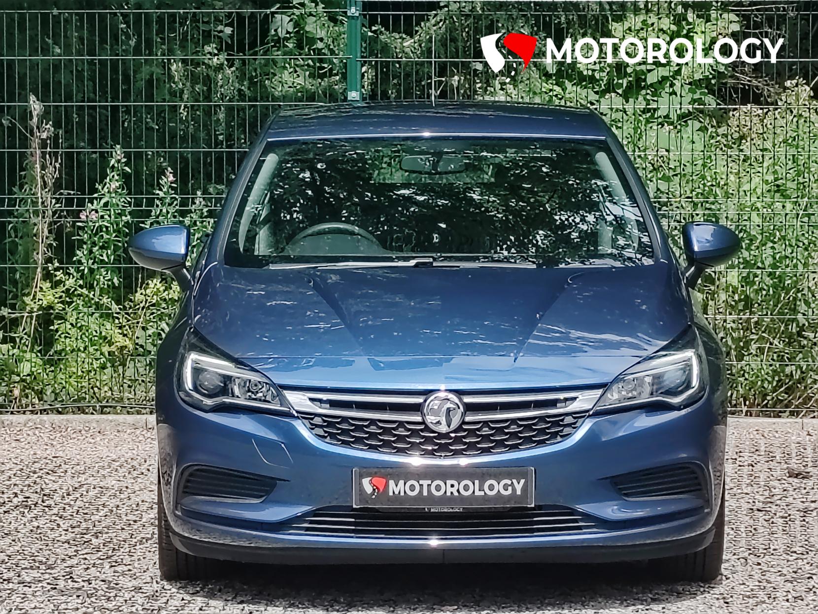 Vauxhall Astra 1.0i Turbo ecoFLEX Design Hatchback 5dr Petrol Manual Euro 6 (s/s) (105 ps)