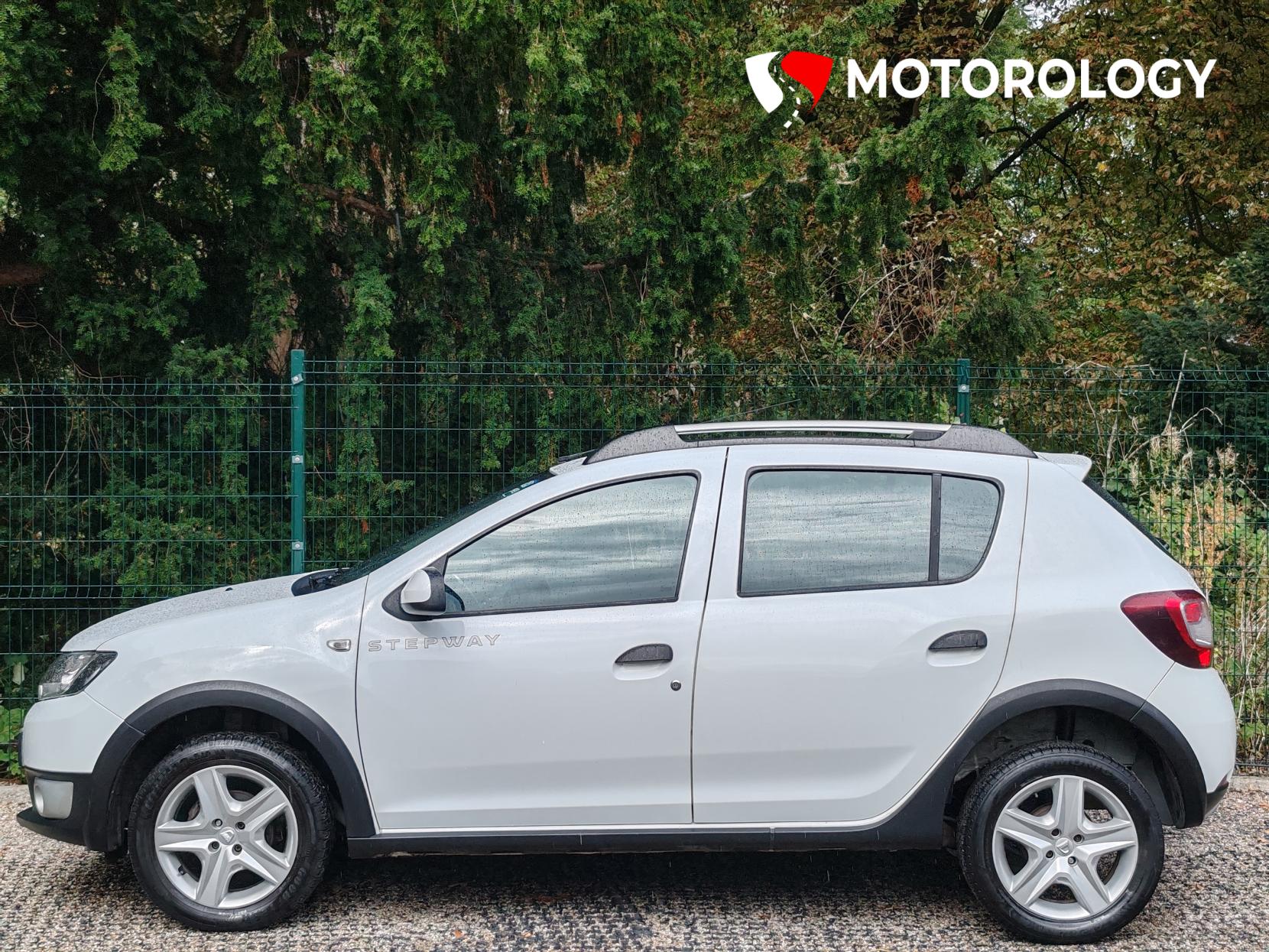Dacia Sandero Stepway 0.9 TCe Ambiance Hatchback 5dr Petrol Manual Euro 5 (90 ps)
