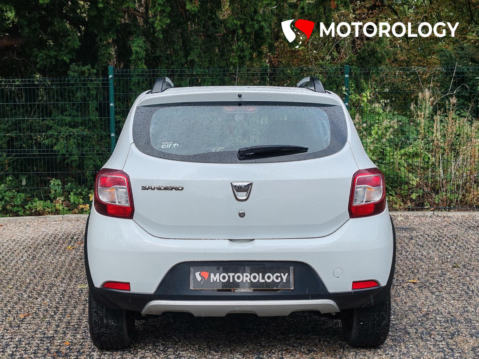 Dacia Sandero Stepway 0.9 TCe Ambiance Hatchback 5dr Petrol Manual Euro 5 (90 ps)