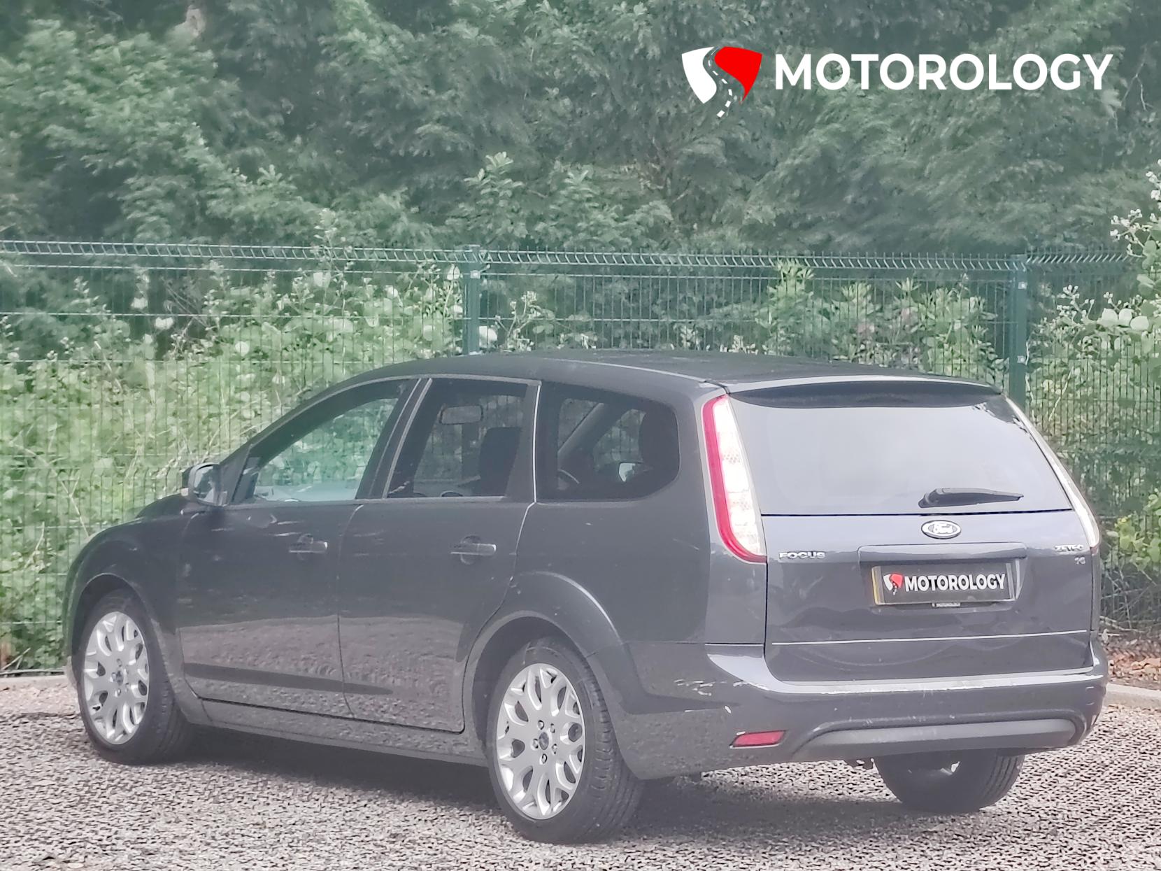 Ford Focus 1.6 Titanium Estate 5dr Petrol Manual (159 g/km, 99 bhp)