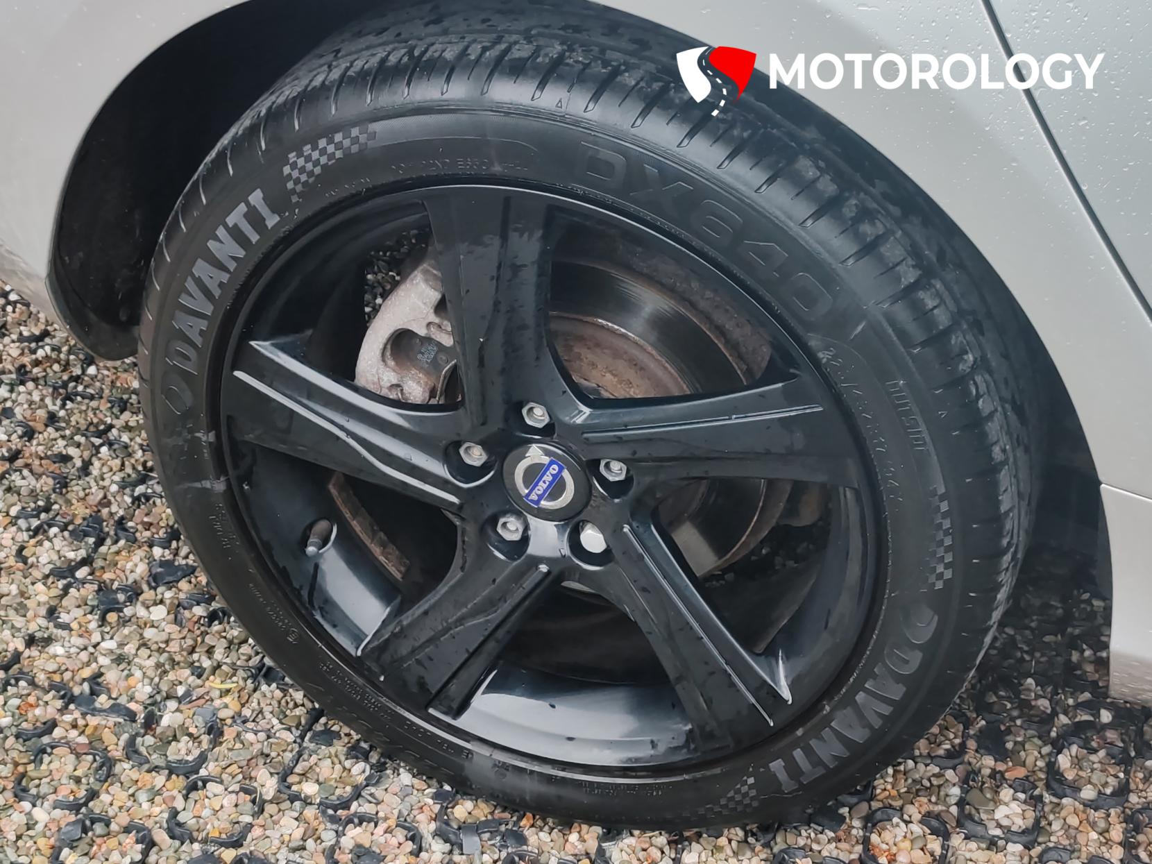 Volvo V40 2.0 D2 R-Design Lux Hatchback 5dr Diesel Auto Euro 6 (s/s) (120 ps)