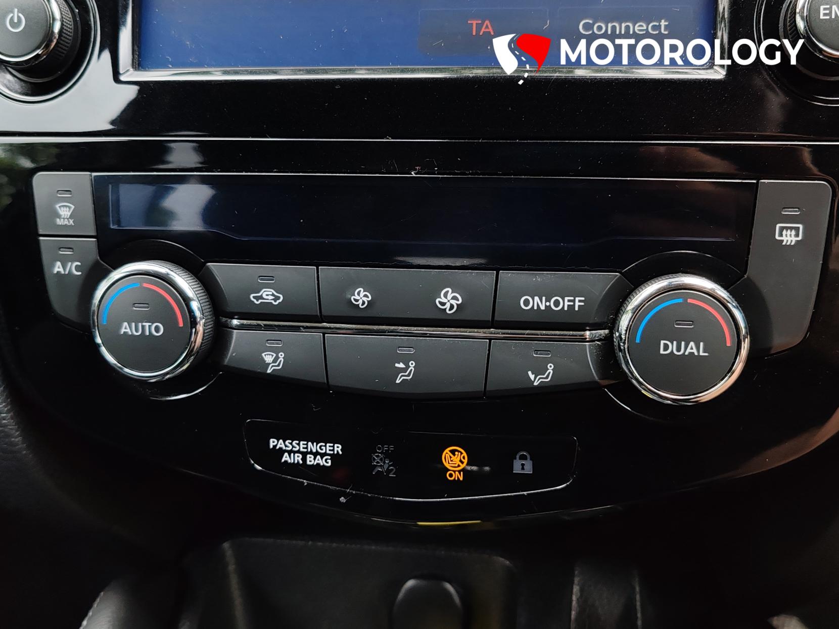 Nissan Qashqai 1.5 dCi N-Connecta SUV 5dr Diesel Manual Euro 6 (s/s) (110 ps)