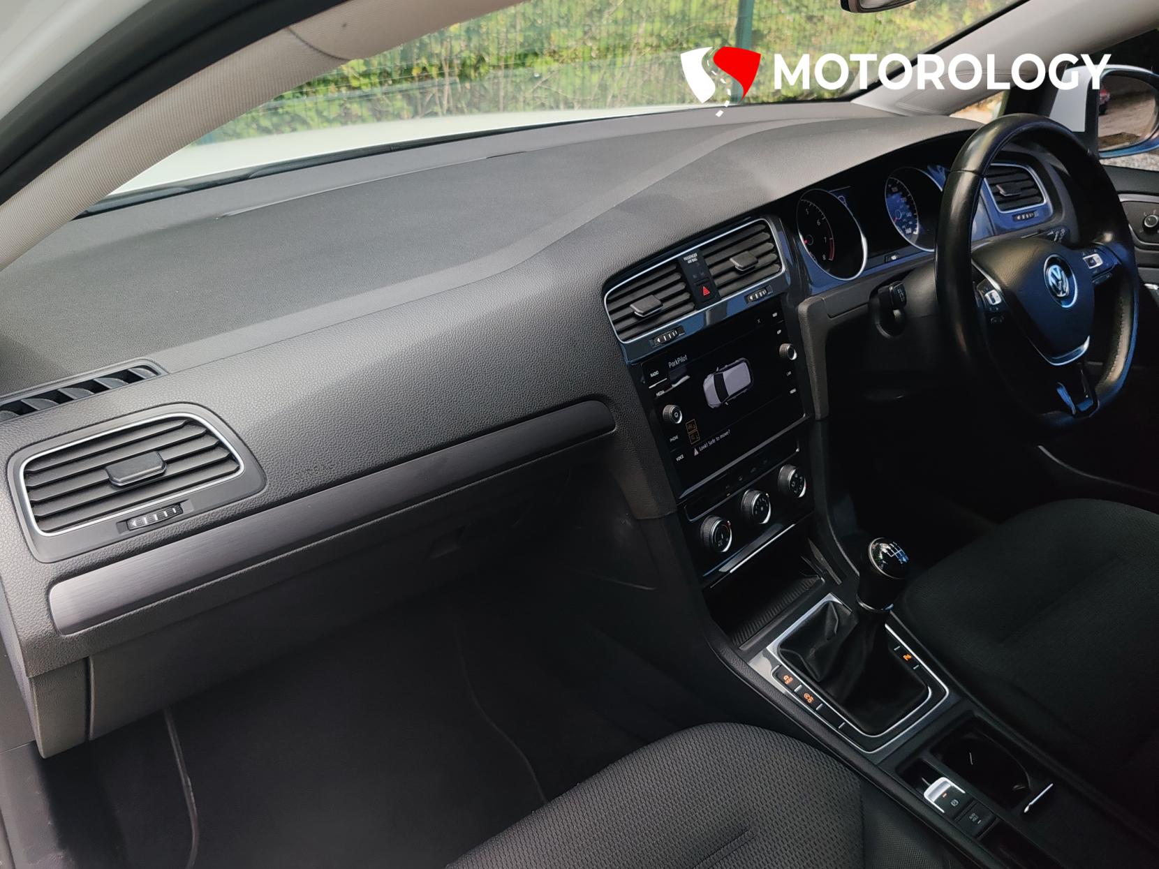 Volkswagen Golf 1.5 TSI EVO SE Nav Hatchback 5dr Petrol Manual Euro 6 (s/s) (150 ps)