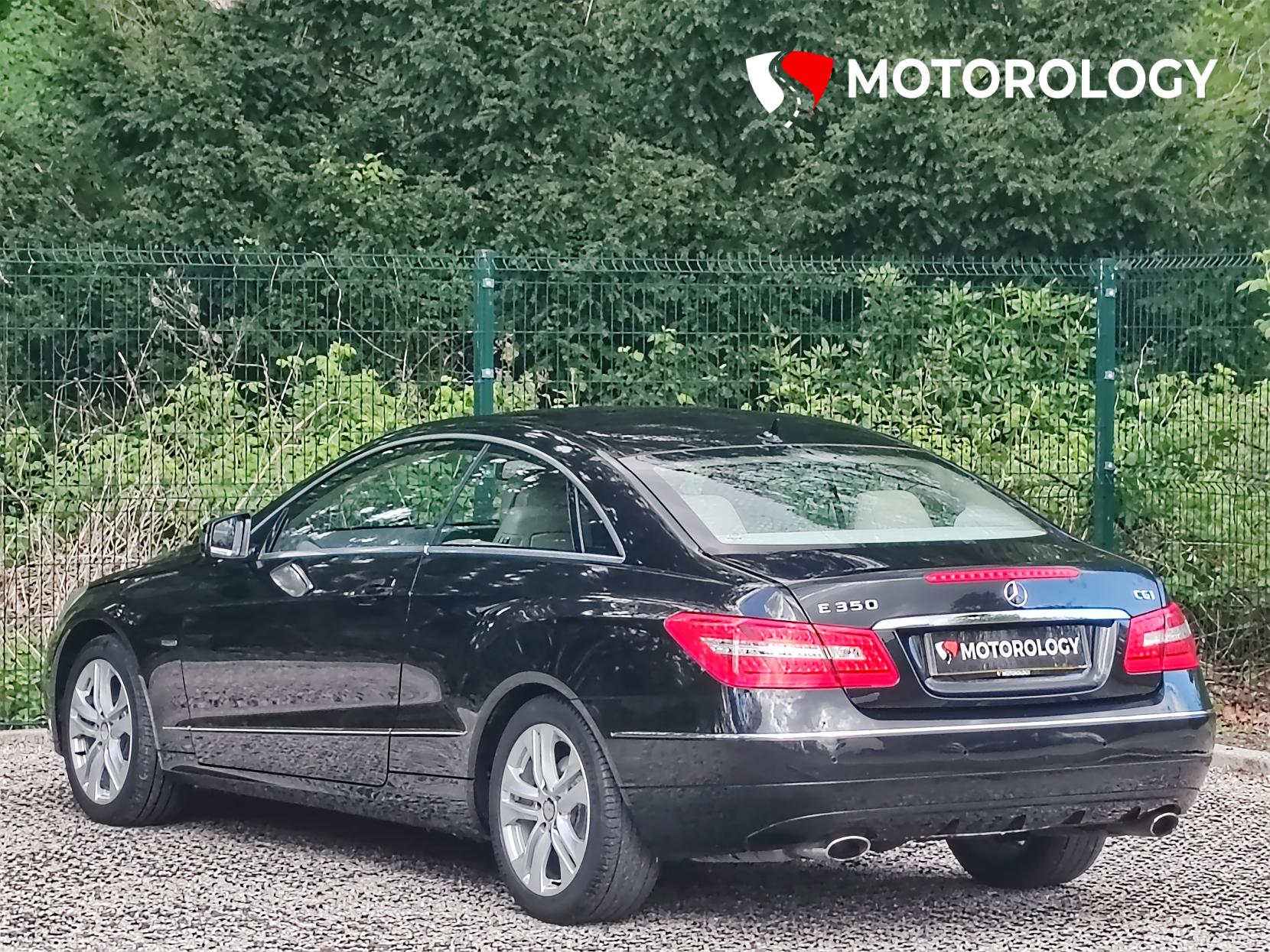 Mercedes-Benz E Class 3.5 E350 CGI V6 BlueEfficiency SE Coupe 2dr Petrol G-Tronic Euro 5 (292 ps)
