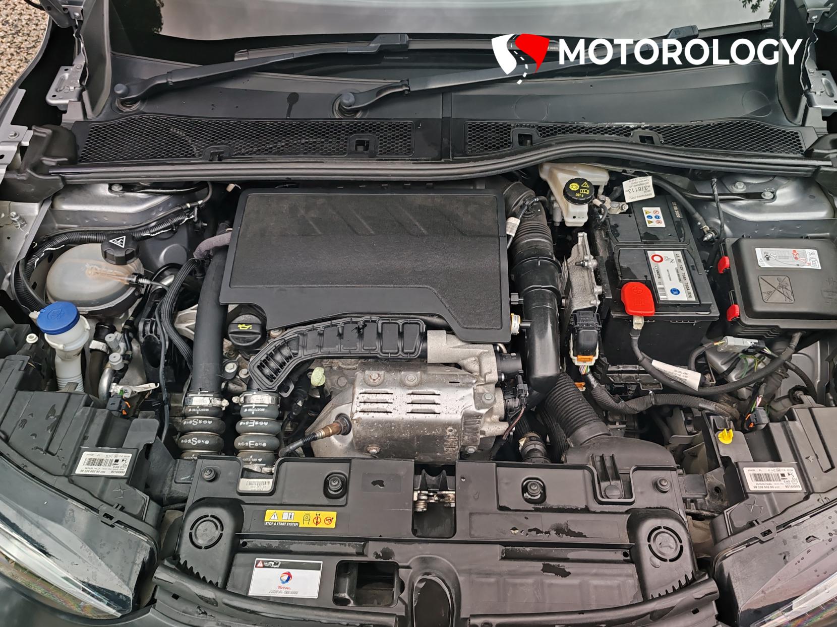 DS AUTOMOBILES DS 3 CROSSBACK 1.2 PureTech Performance Line Crossback 5dr Petrol Manual Euro 6 (s/s) (100 ps)