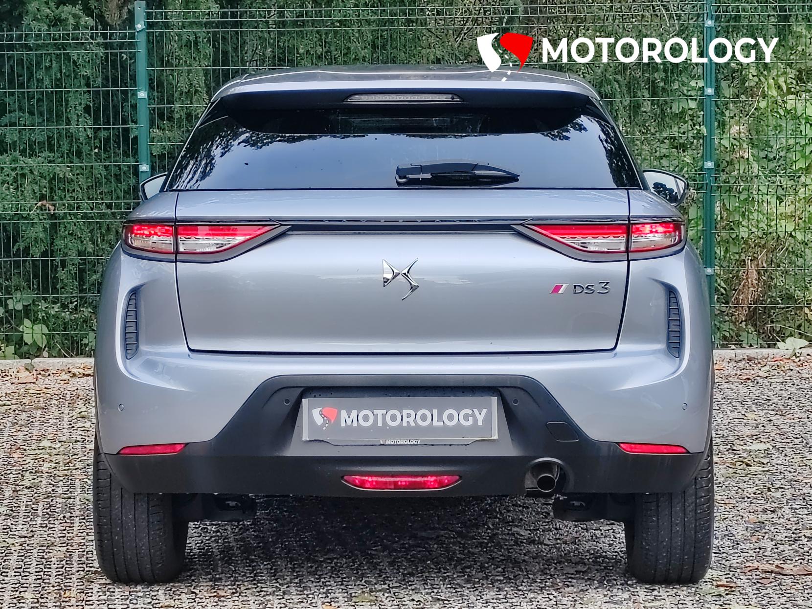 DS AUTOMOBILES DS 3 CROSSBACK 1.2 PureTech Performance Line Crossback 5dr Petrol Manual Euro 6 (s/s) (100 ps)