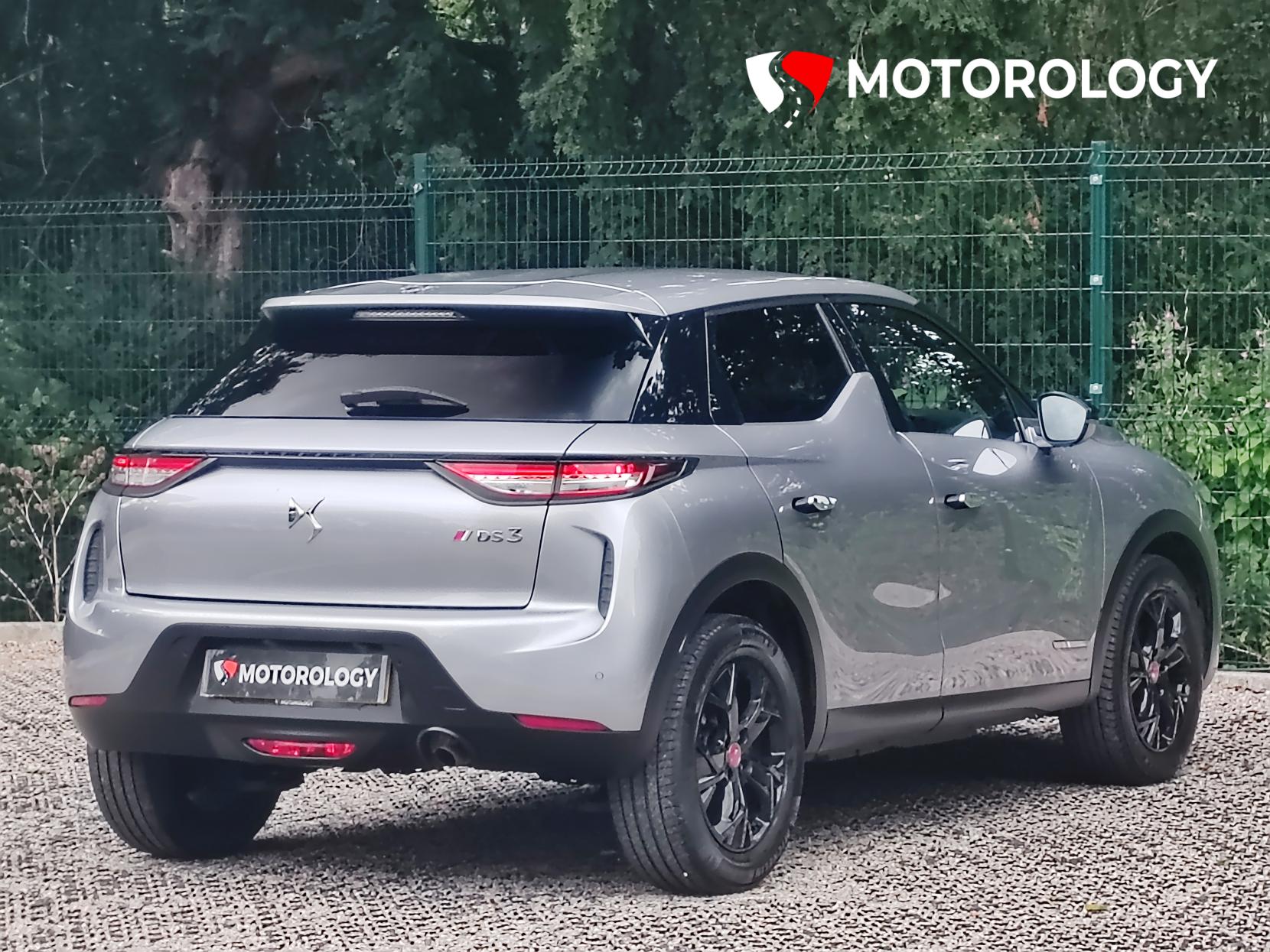 DS AUTOMOBILES DS 3 CROSSBACK 1.2 PureTech Performance Line Crossback 5dr Petrol Manual Euro 6 (s/s) (100 ps)