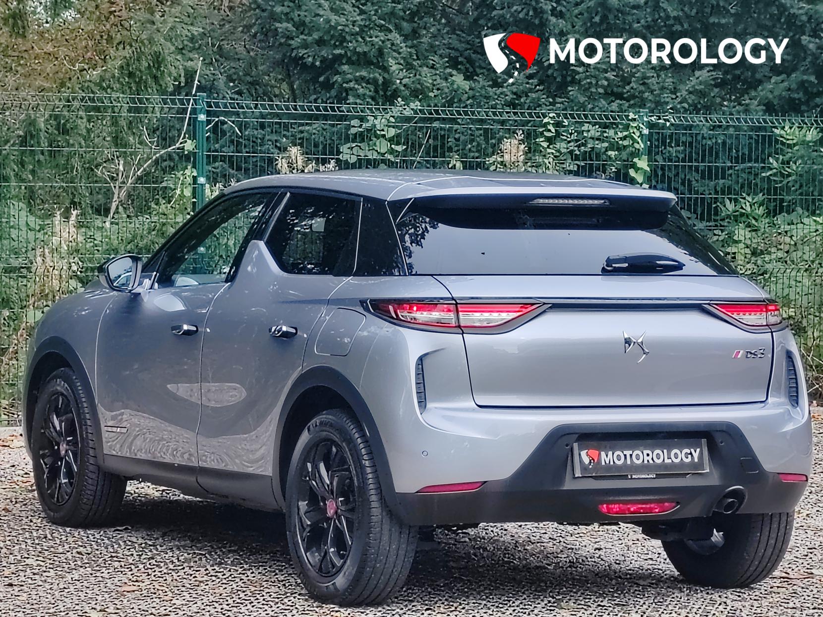 DS AUTOMOBILES DS 3 CROSSBACK 1.2 PureTech Performance Line Crossback 5dr Petrol Manual Euro 6 (s/s) (100 ps)