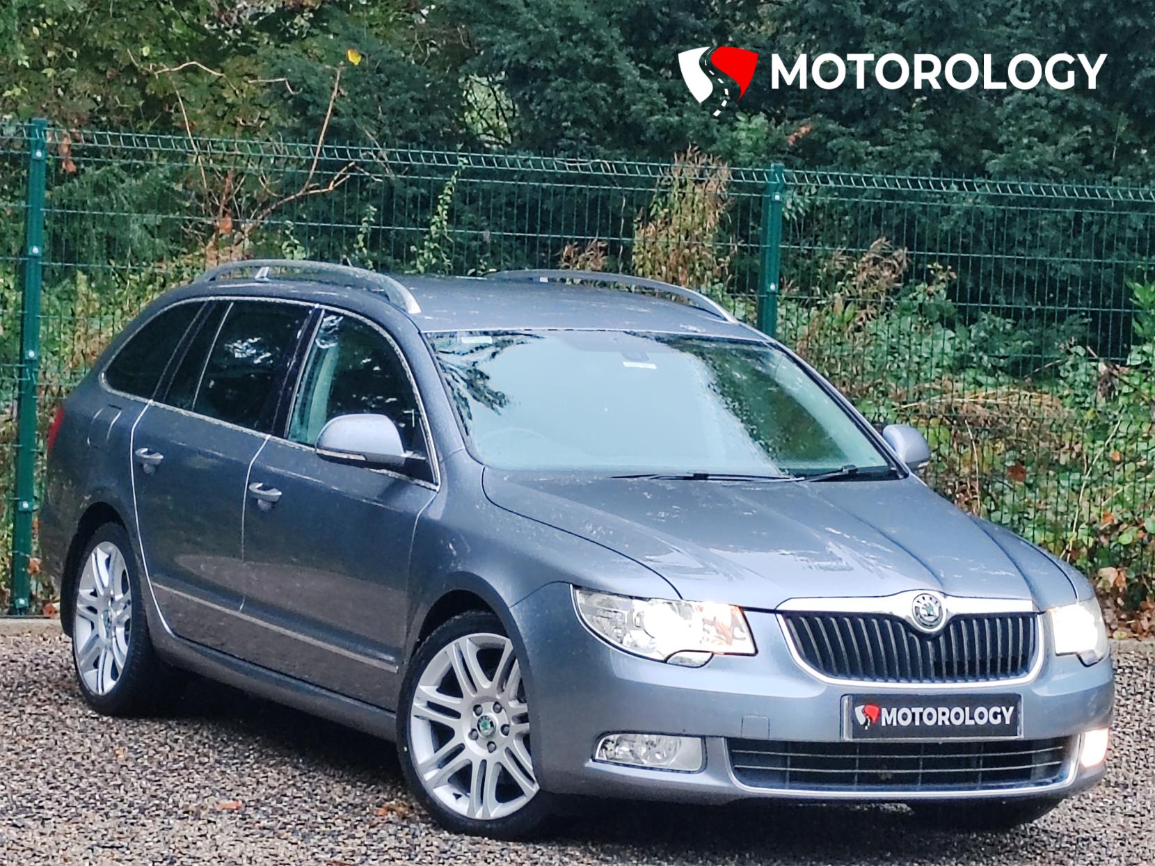 Skoda Superb 2.0 TDI Elegance Estate 5dr Diesel Manual 4WD Euro 5 (170 ps)