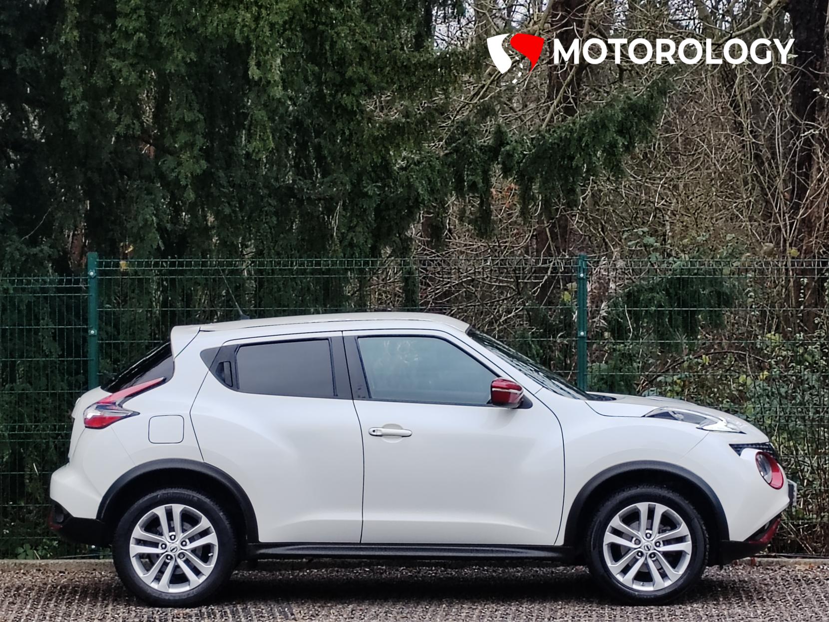 Nissan Juke 1.2 DIG-T Acenta Premium SUV 5dr Petrol Manual 6Spd Euro 5 (s/s) (115 ps)