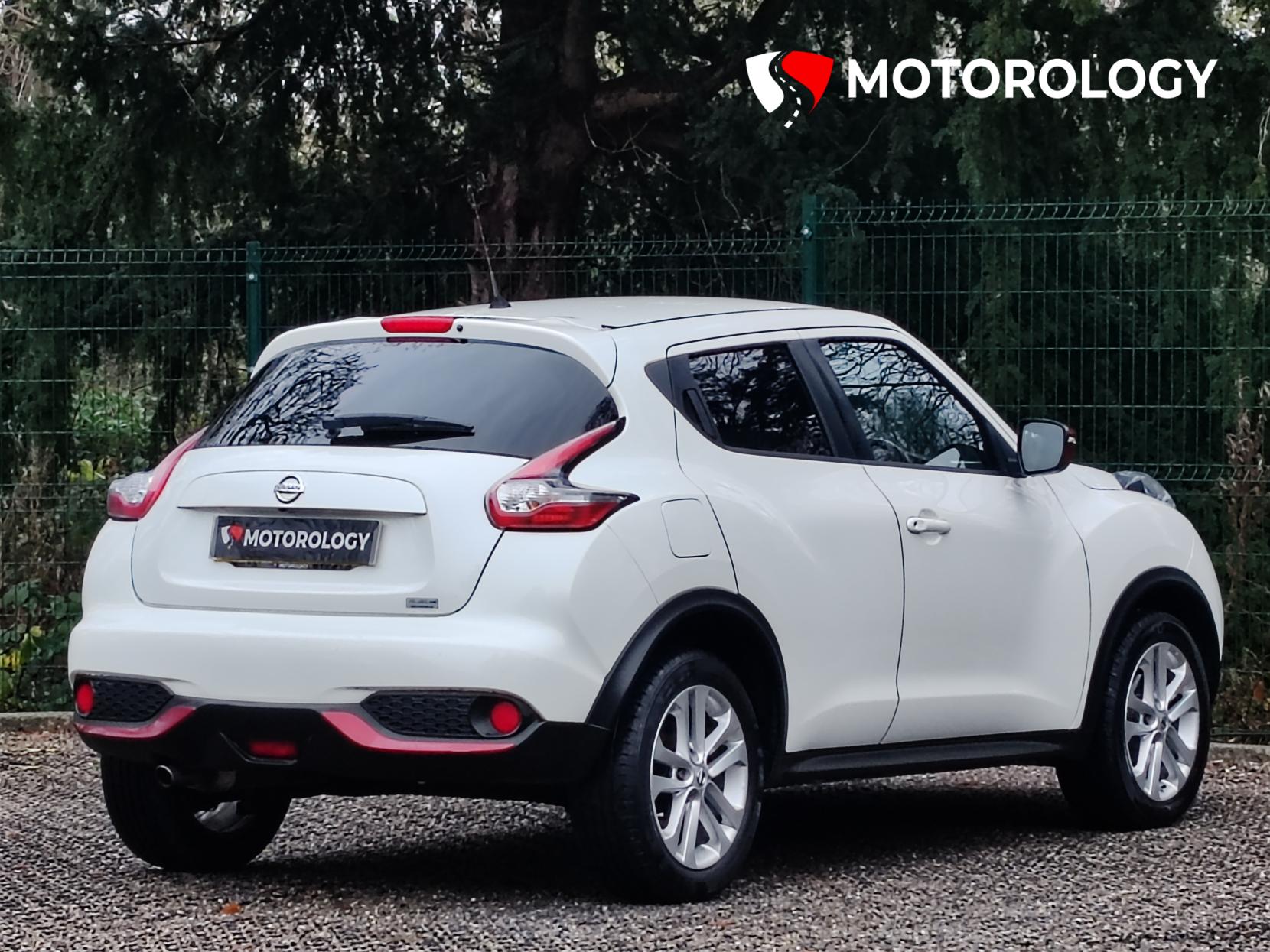 Nissan Juke 1.2 DIG-T Acenta Premium SUV 5dr Petrol Manual 6Spd Euro 5 (s/s) (115 ps)