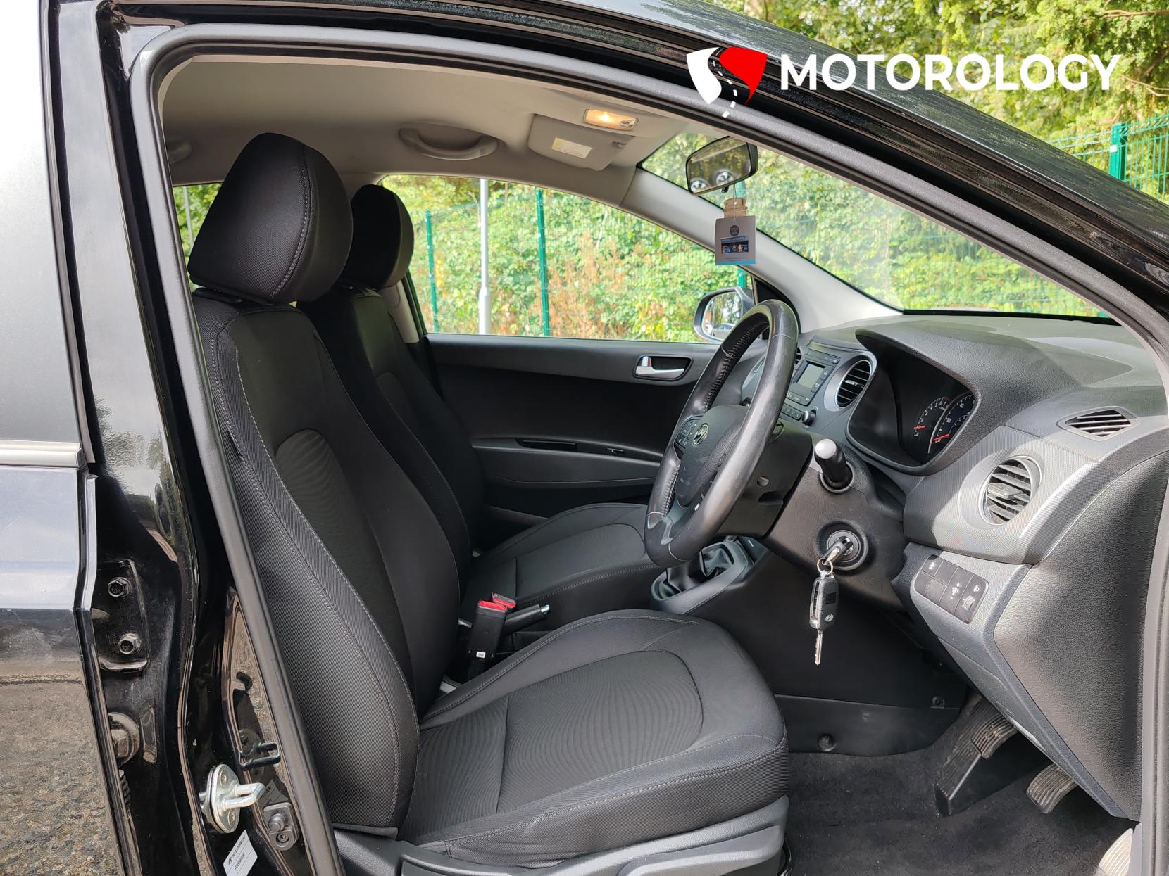 Hyundai i10 1.2 Premium Hatchback 5dr Petrol Manual Euro 6 (87 ps)