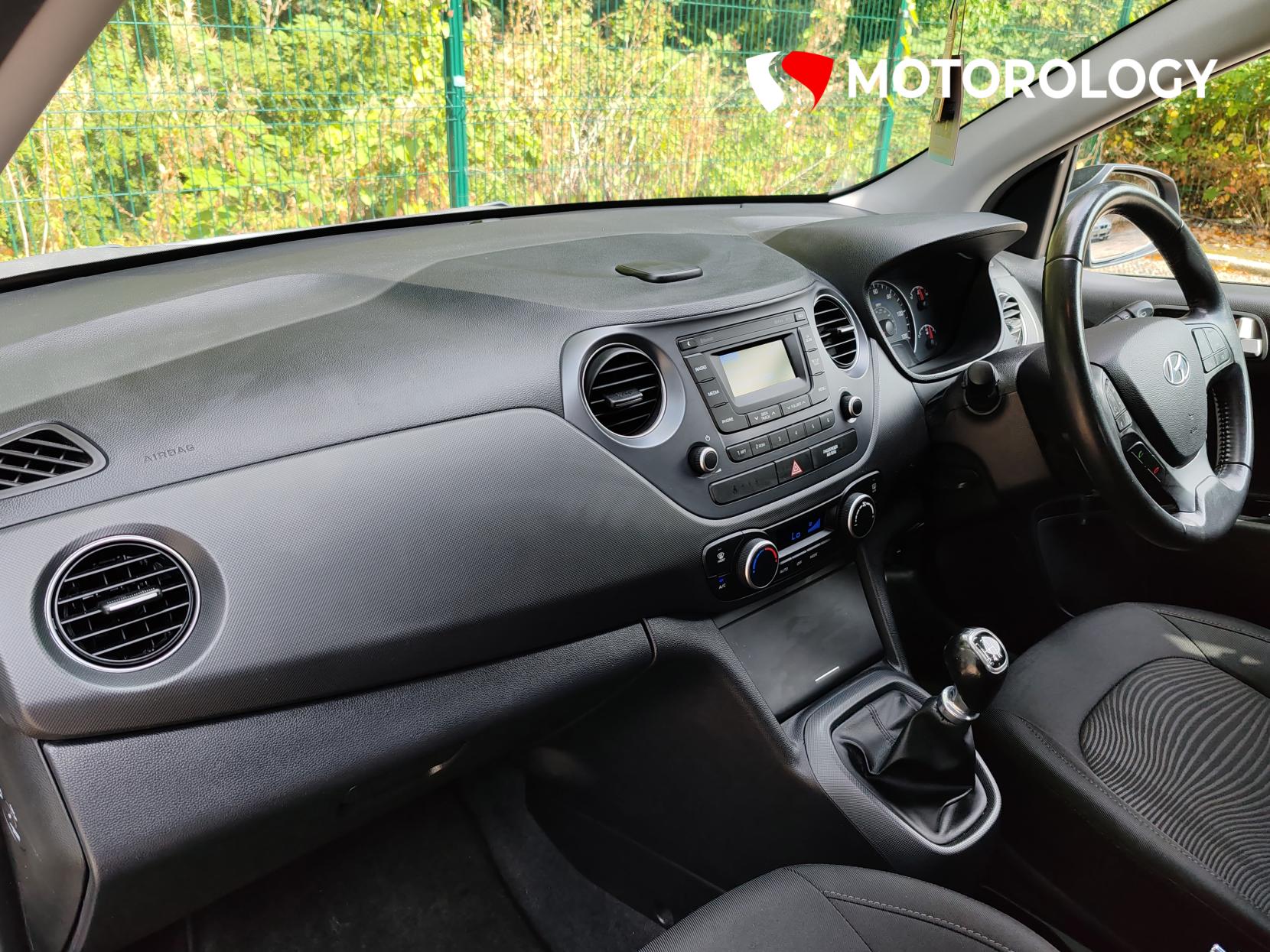 Hyundai i10 1.2 Premium Hatchback 5dr Petrol Manual Euro 6 (87 ps)