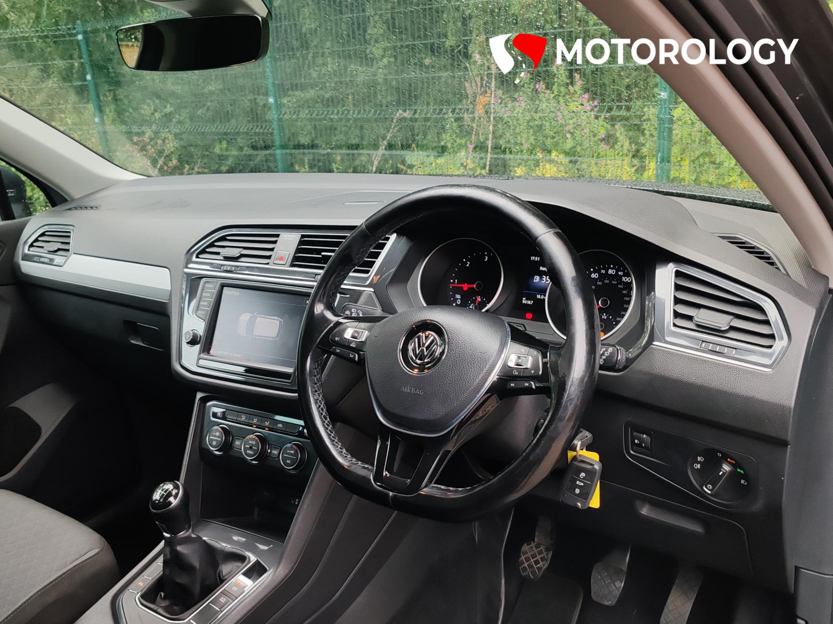 Volkswagen Tiguan 2.0 TDI BlueMotion Tech SE Navigation SUV 5dr Diesel Manual Euro 6 (s/s) (150 ps)