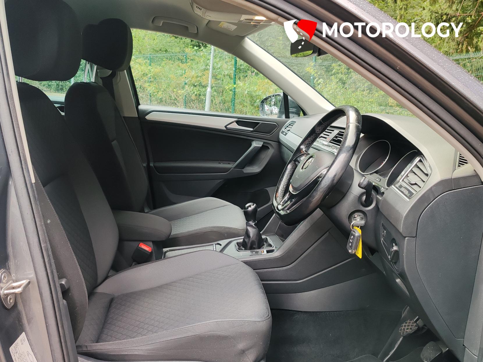 Volkswagen Tiguan 2.0 TDI BlueMotion Tech SE Navigation SUV 5dr Diesel Manual Euro 6 (s/s) (150 ps)