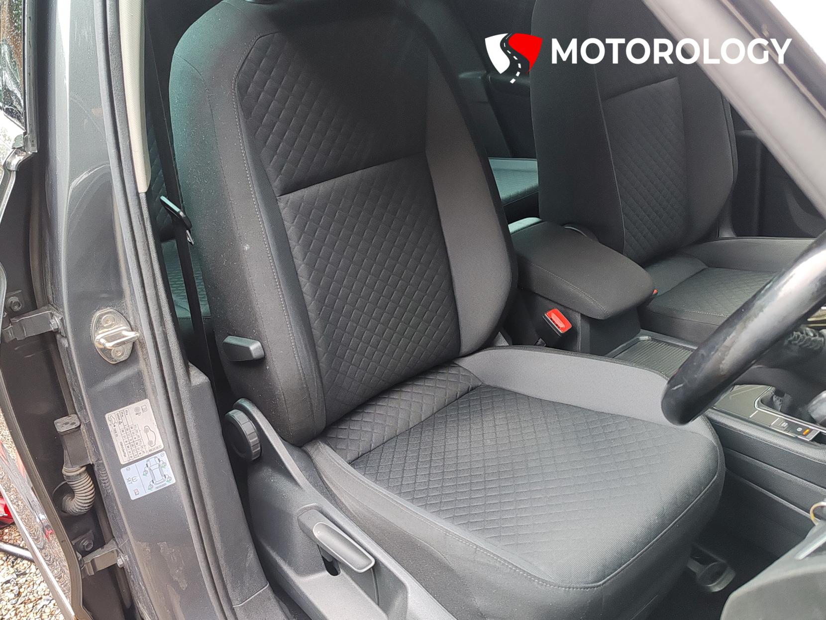 Volkswagen Tiguan 2.0 TDI BlueMotion Tech SE Navigation SUV 5dr Diesel Manual Euro 6 (s/s) (150 ps)