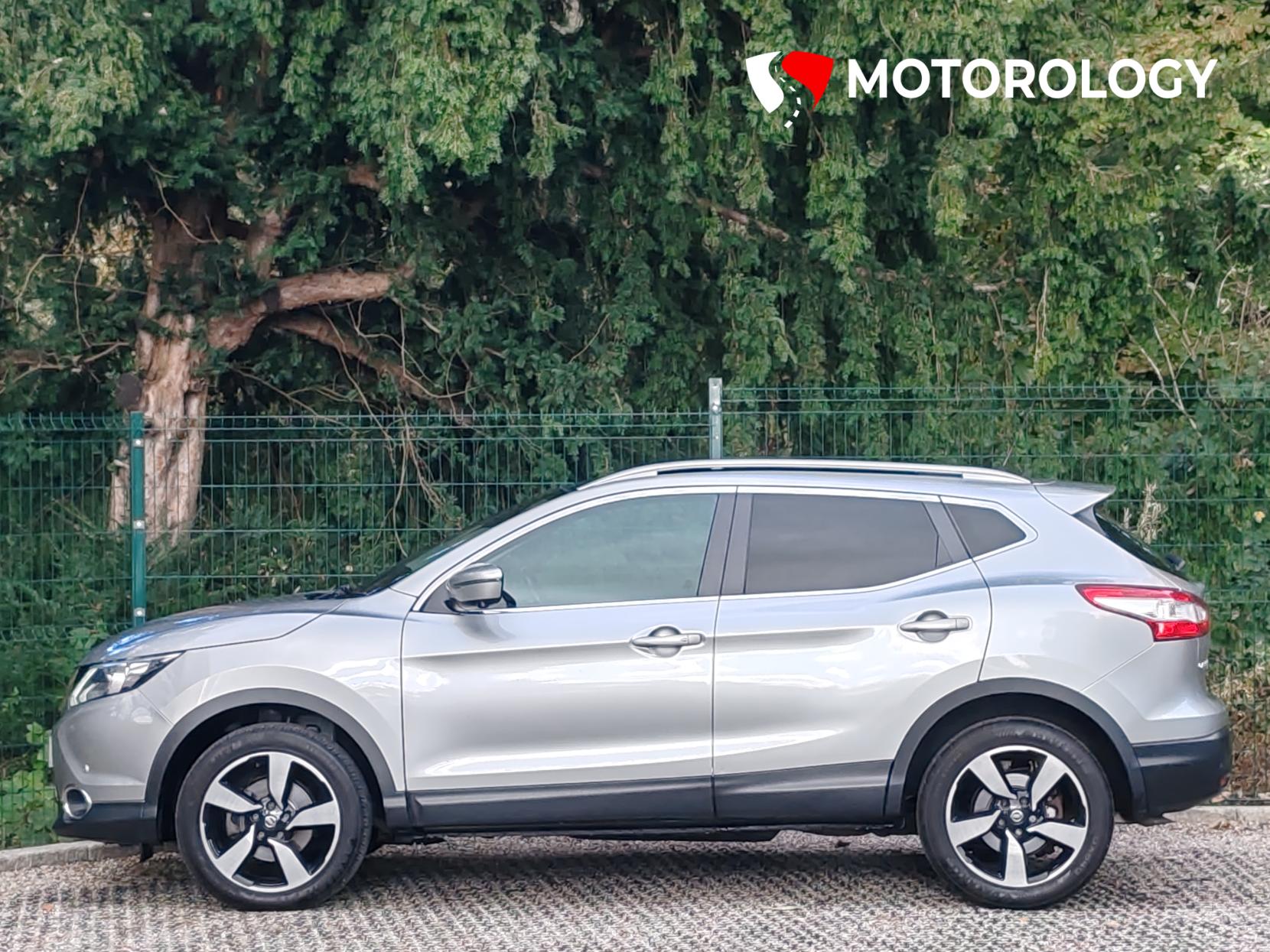 Nissan Qashqai 1.6 dCi N-Connecta SUV 5dr Diesel XTRON 2WD Euro 6 (s/s) (130 ps)