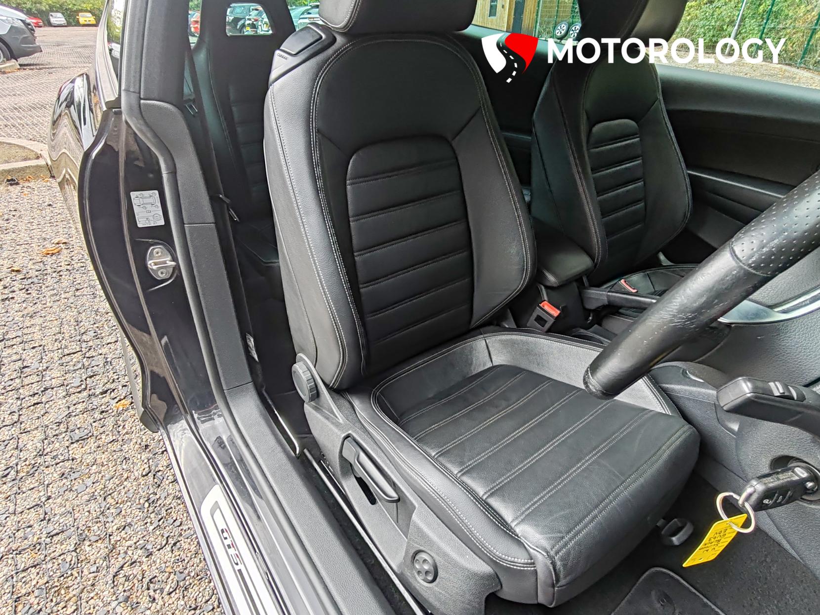 Volkswagen Scirocco 2.0 TSI GT Hatchback 3dr Petrol Manual Euro 5 (Leather, Nav) (210 ps)