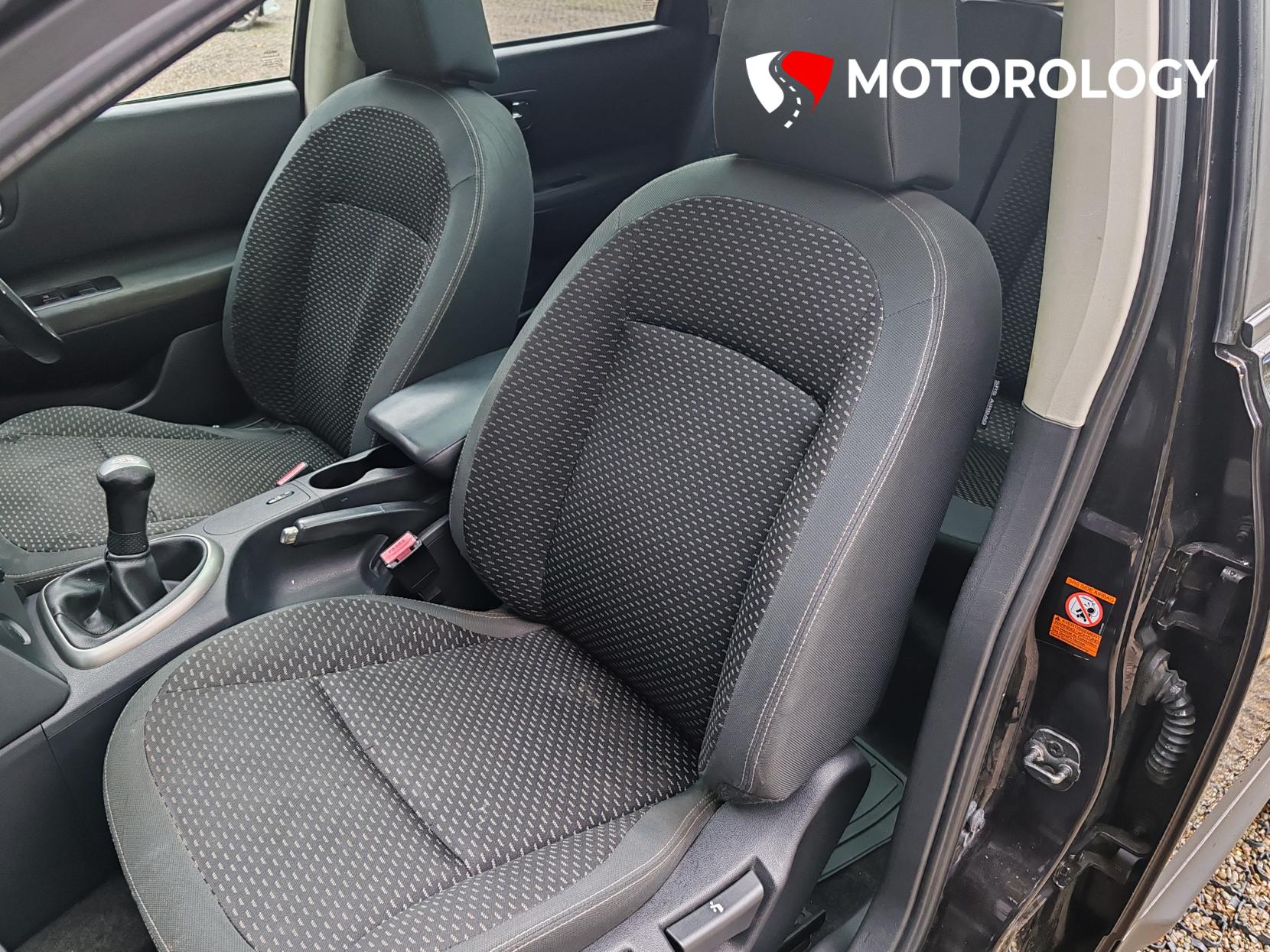 Nissan Qashqai 1.6 n-tec Hatchback 5dr Petrol Manual 2WD (159 g/km, 113 bhp)