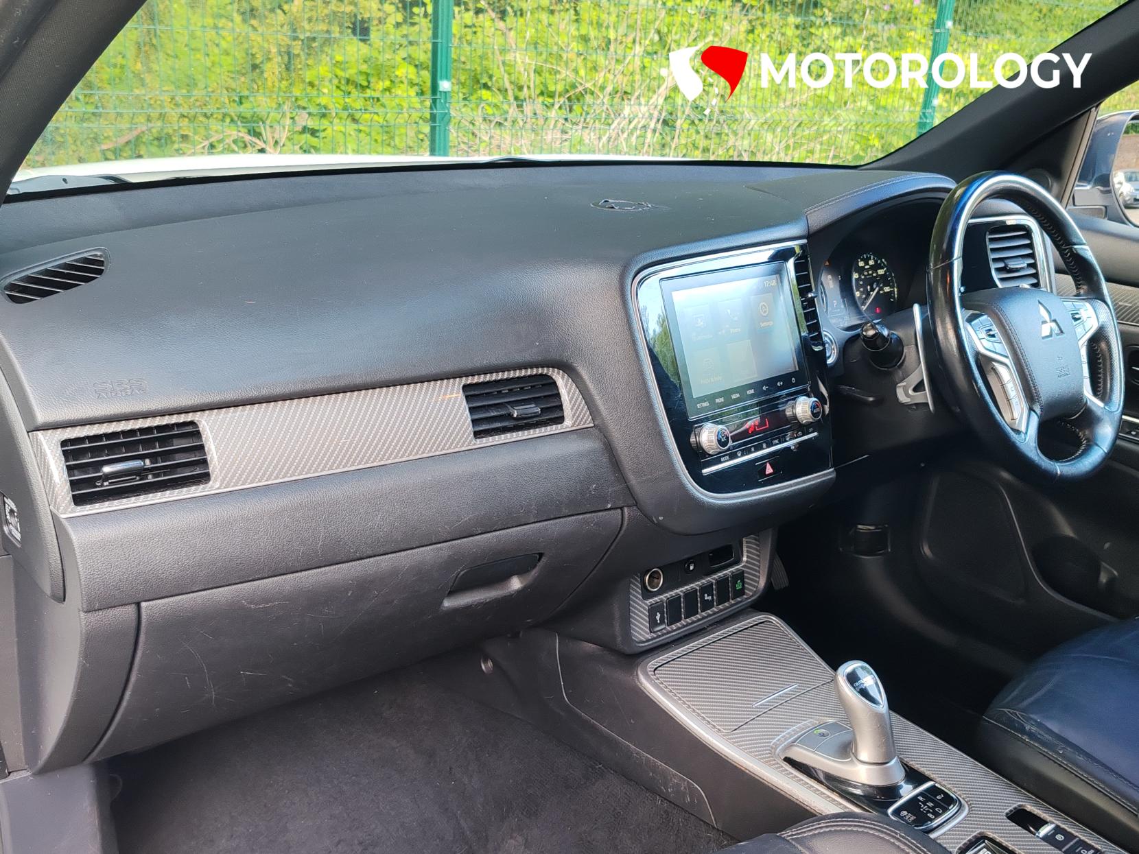 Mitsubishi Outlander 2.4h TwinMotor 13.8kWh Dynamic Safety SUV 5dr Petrol Plug-in Hybrid CVT 4WD Euro 6 (s/s) (224 ps)
