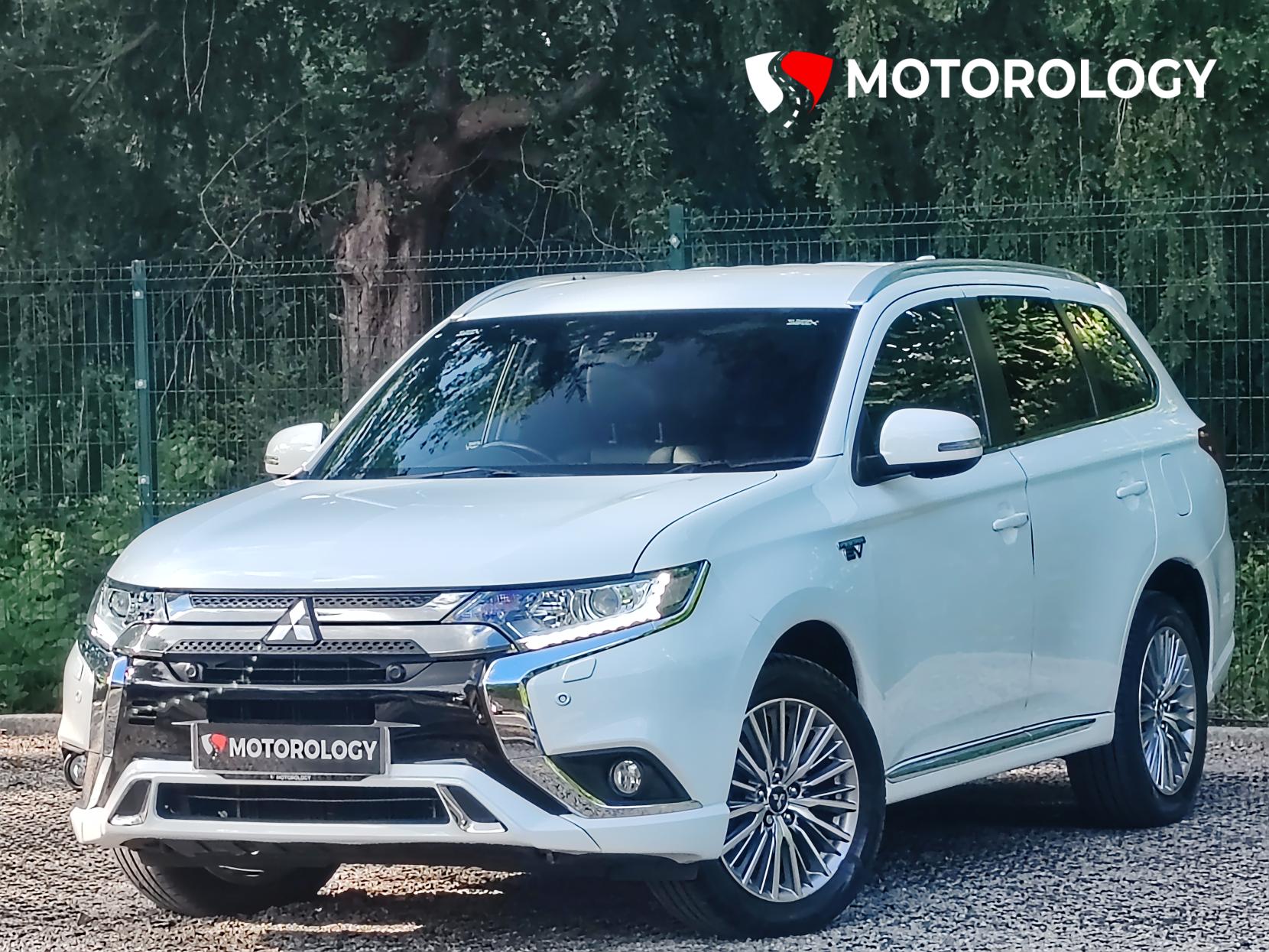 Mitsubishi Outlander 2.4h TwinMotor 13.8kWh Dynamic Safety SUV 5dr Petrol Plug-in Hybrid CVT 4WD Euro 6 (s/s) (224 ps)