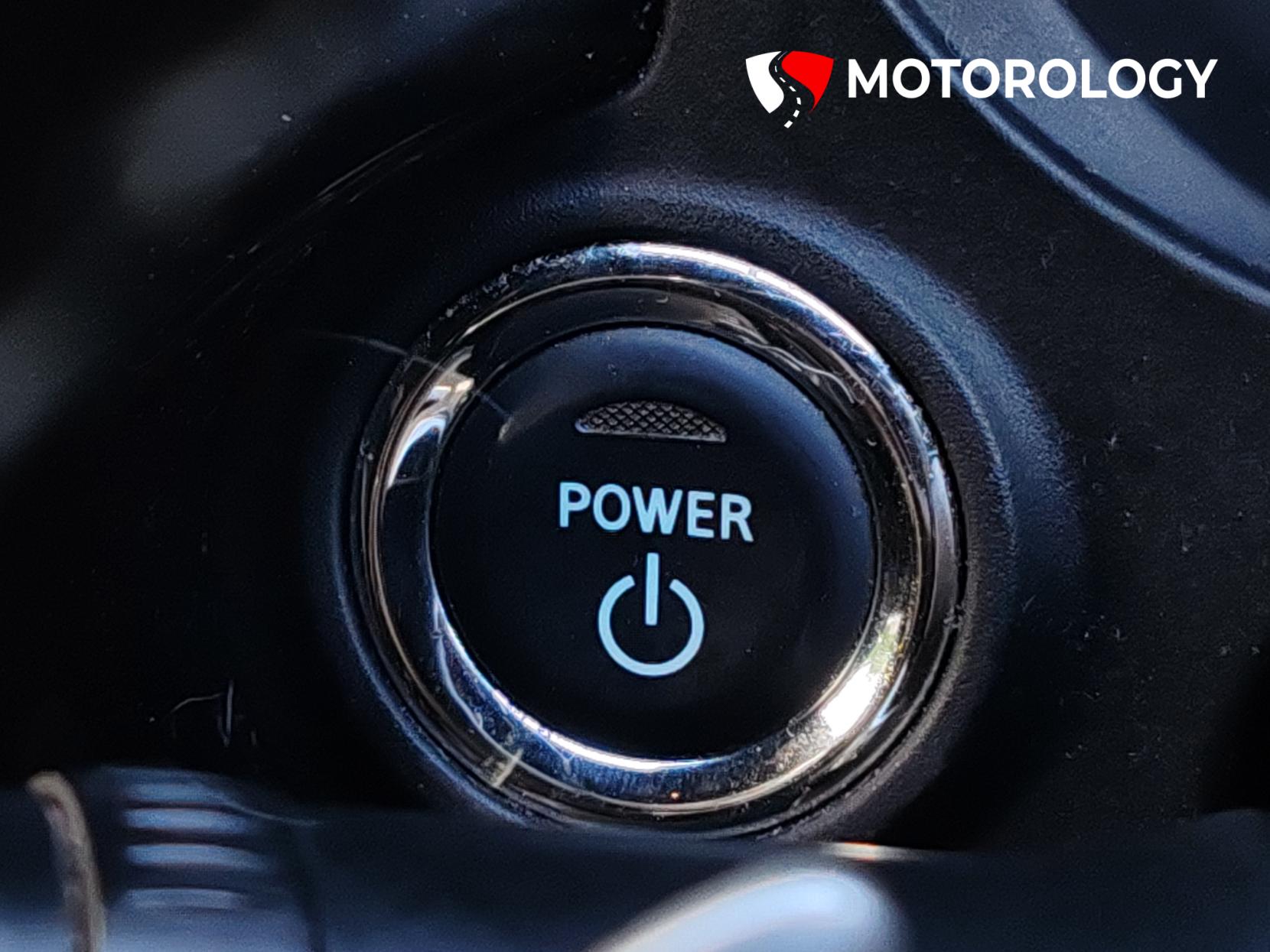 Mitsubishi Outlander 2.4h TwinMotor 13.8kWh Dynamic Safety SUV 5dr Petrol Plug-in Hybrid CVT 4WD Euro 6 (s/s) (224 ps)