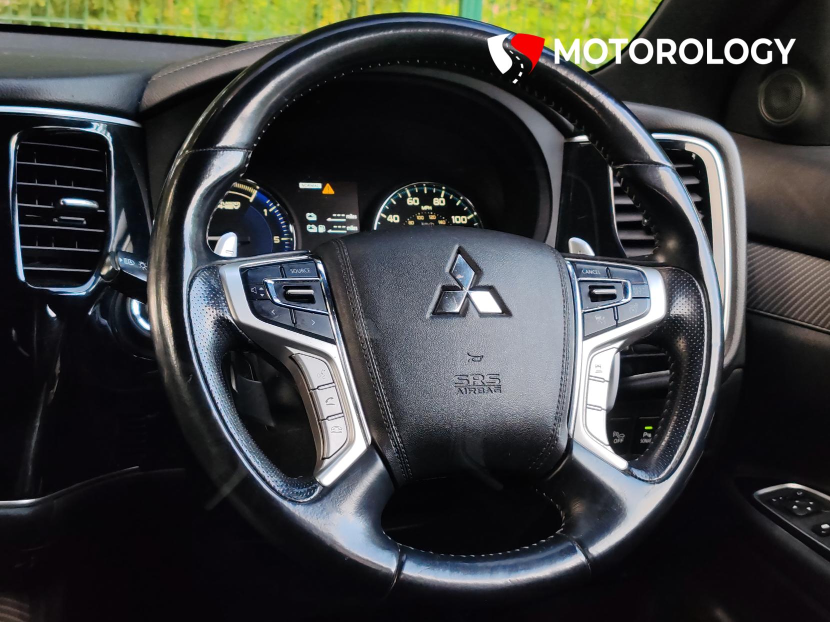 Mitsubishi Outlander 2.4h TwinMotor 13.8kWh Dynamic Safety SUV 5dr Petrol Plug-in Hybrid CVT 4WD Euro 6 (s/s) (224 ps)