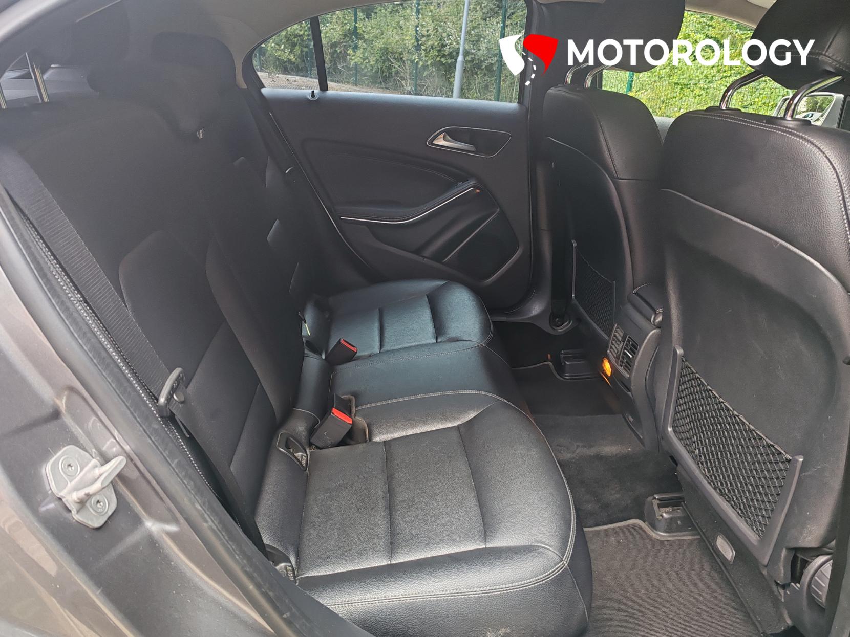 Mercedes-Benz A Class 1.5 A180d Sport Hatchback 5dr Diesel Manual Euro 6 (s/s) (109 ps)