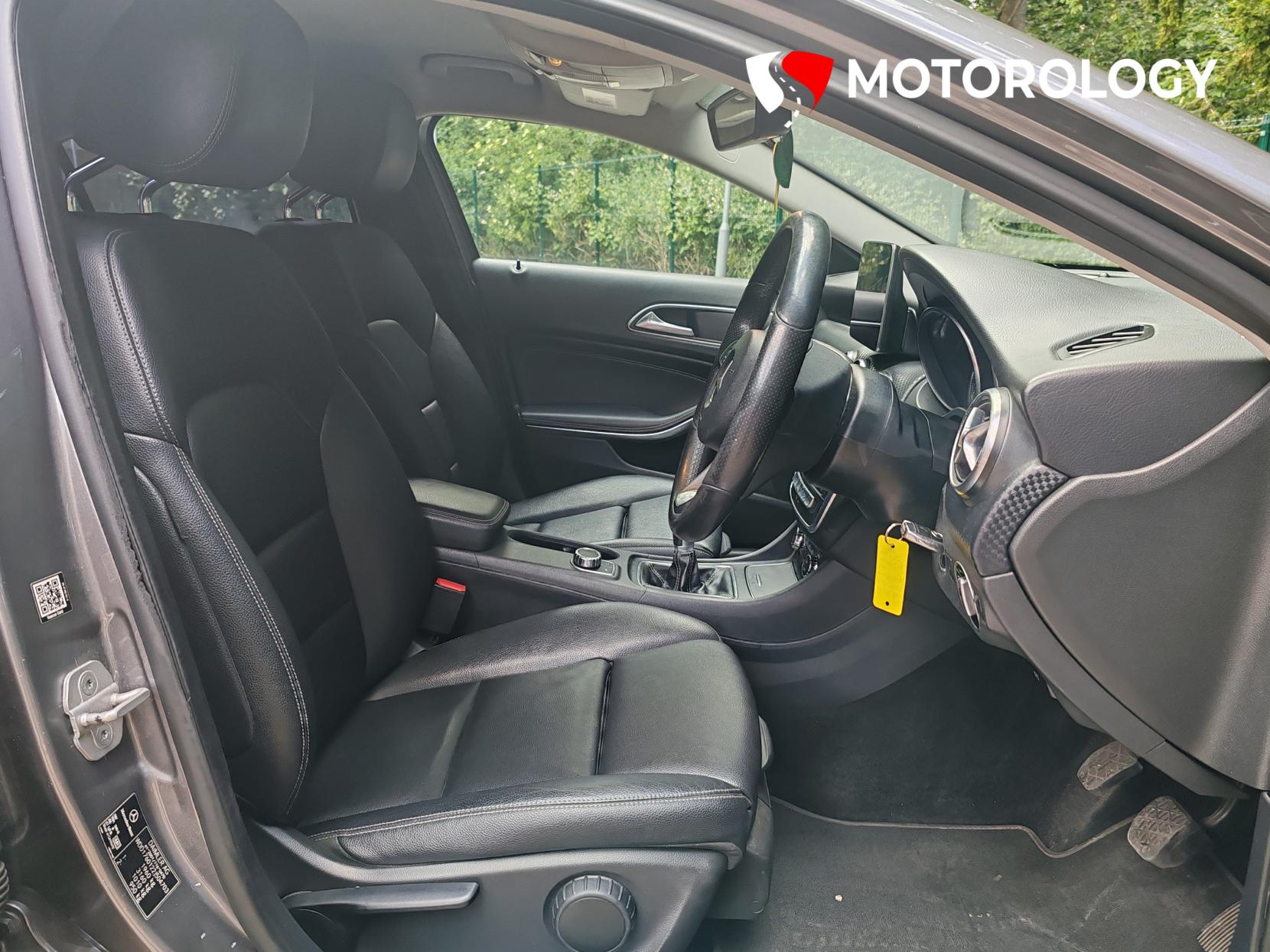 Mercedes-Benz A Class 1.5 A180d Sport Hatchback 5dr Diesel Manual Euro 6 (s/s) (109 ps)