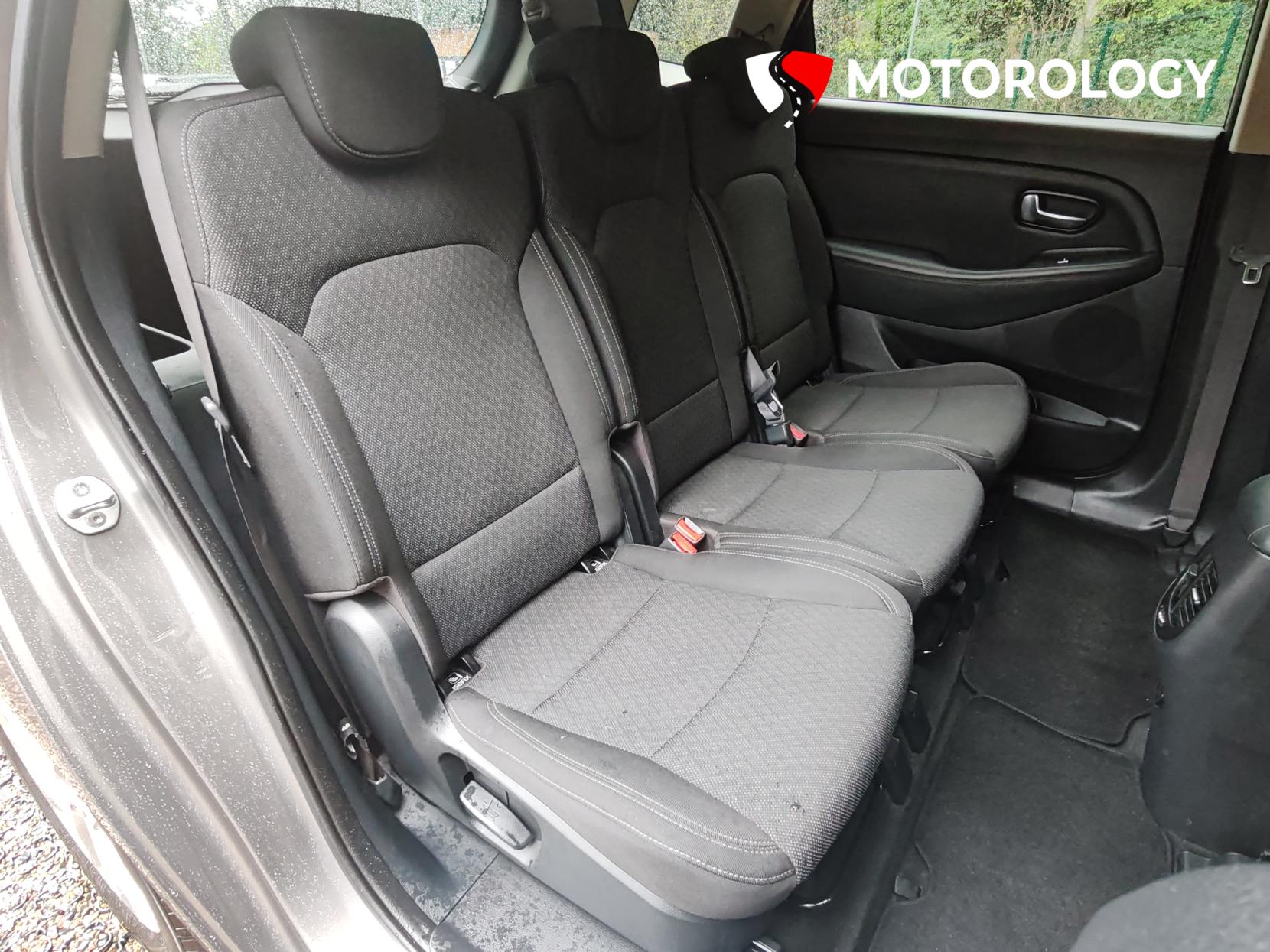 Kia Carens 1.7 CRDi 2 MPV 5dr Diesel Manual Euro 6 (s/s) (114 bhp)