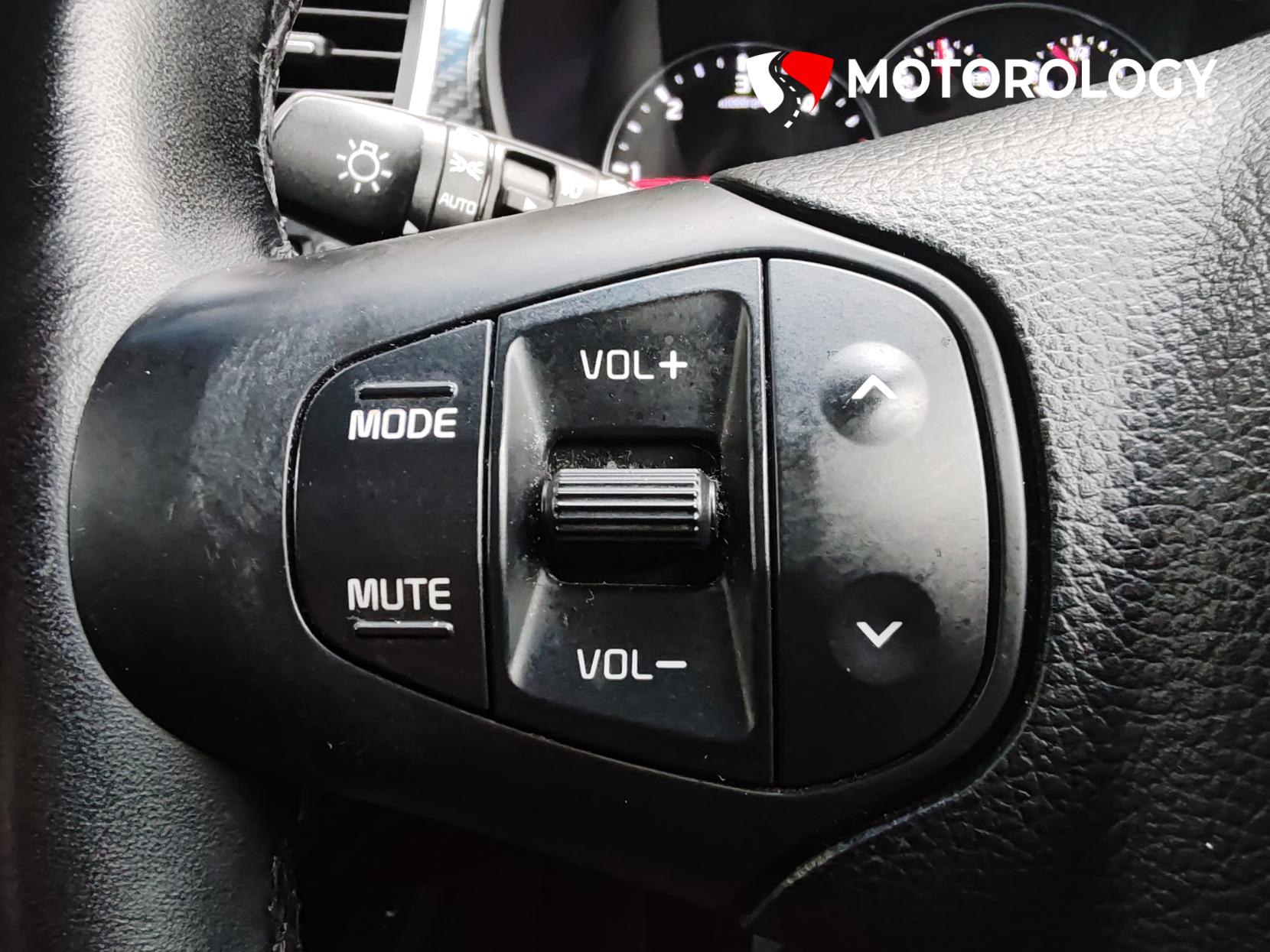 Kia Carens 1.7 CRDi 2 MPV 5dr Diesel Manual Euro 6 (s/s) (114 bhp)
