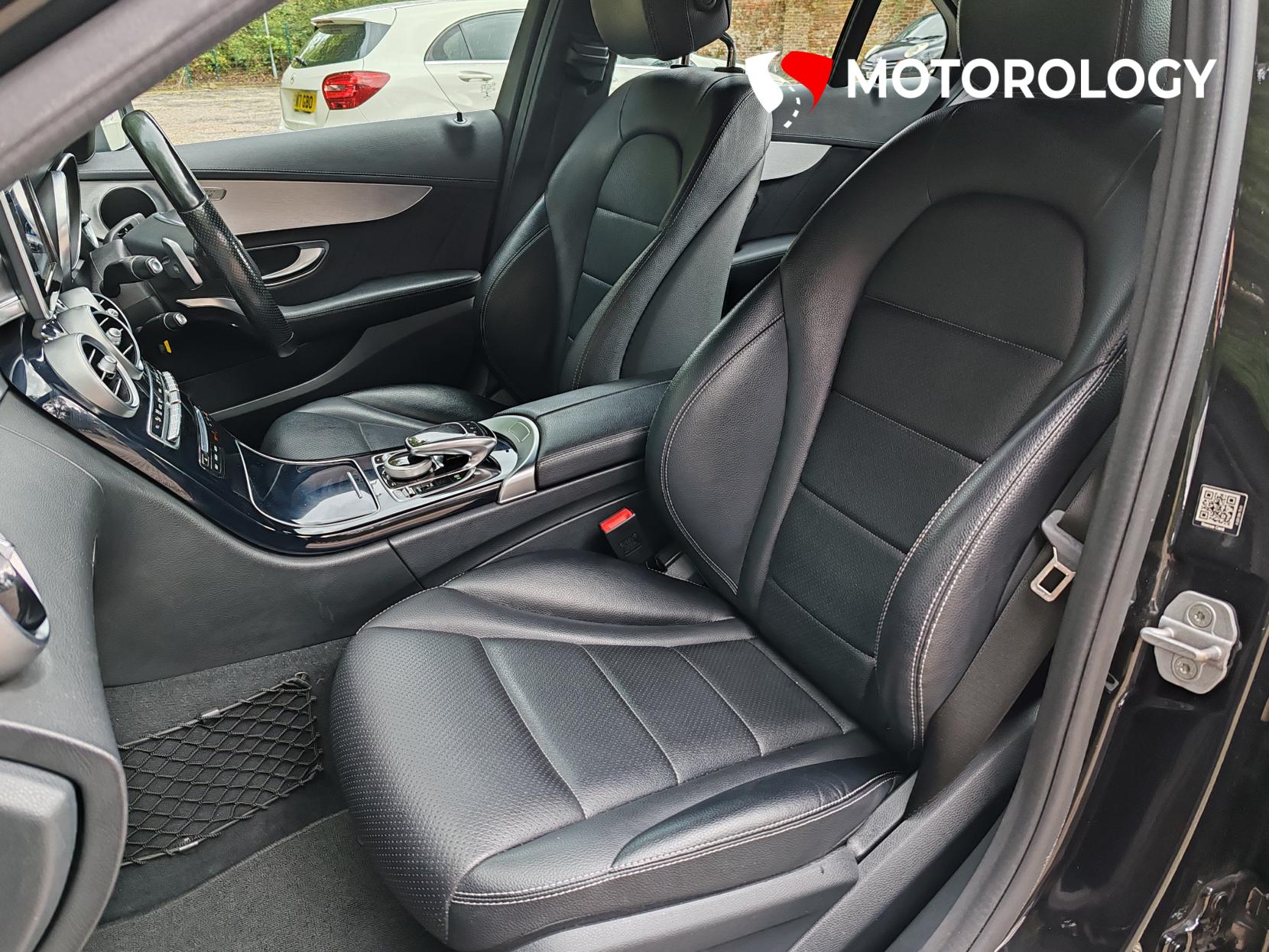 Mercedes-Benz C Class 2.0 C200 AMG Line Saloon 4dr Petrol 7G-Tronic+ Euro 6 (s/s) (184 ps)